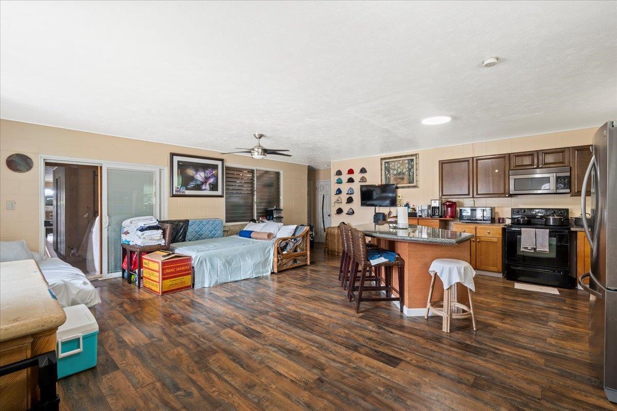 110  Aoloa Loop , Kahului home - photo 7 of 46