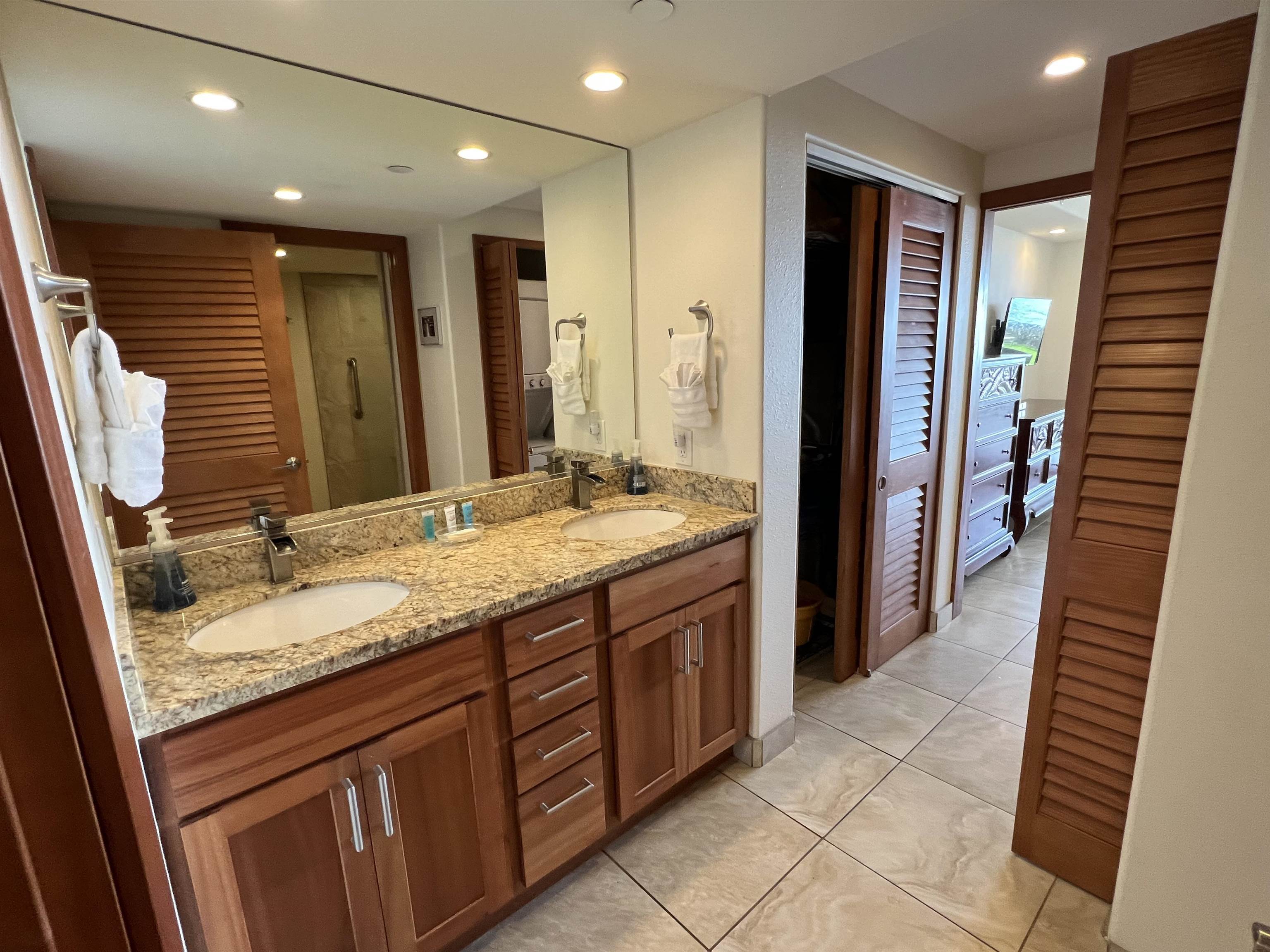 Mahana condo # 101, Lahaina, Hawaii - photo 5 of 50