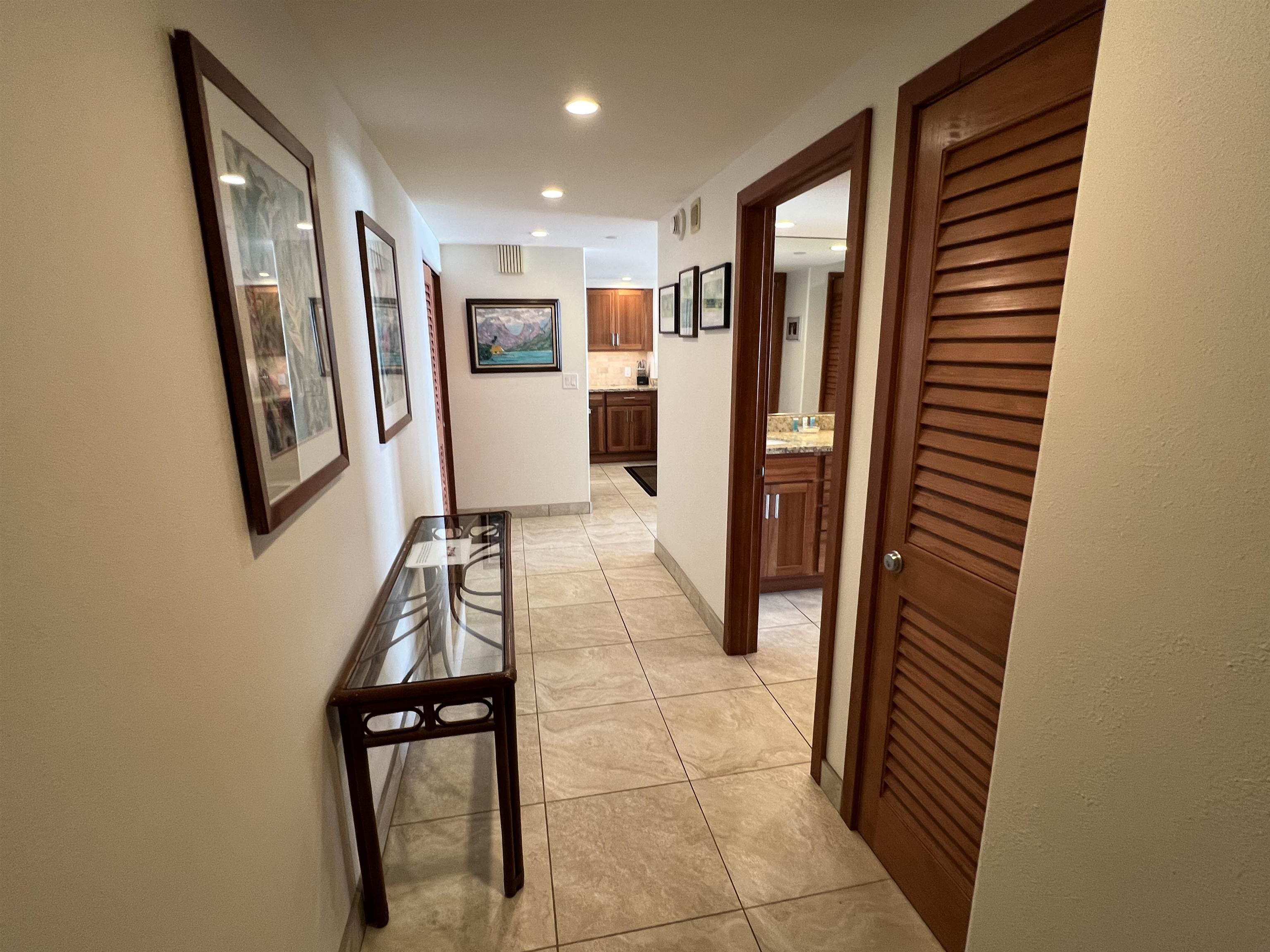 Mahana condo # 101, Lahaina, Hawaii - photo 10 of 50