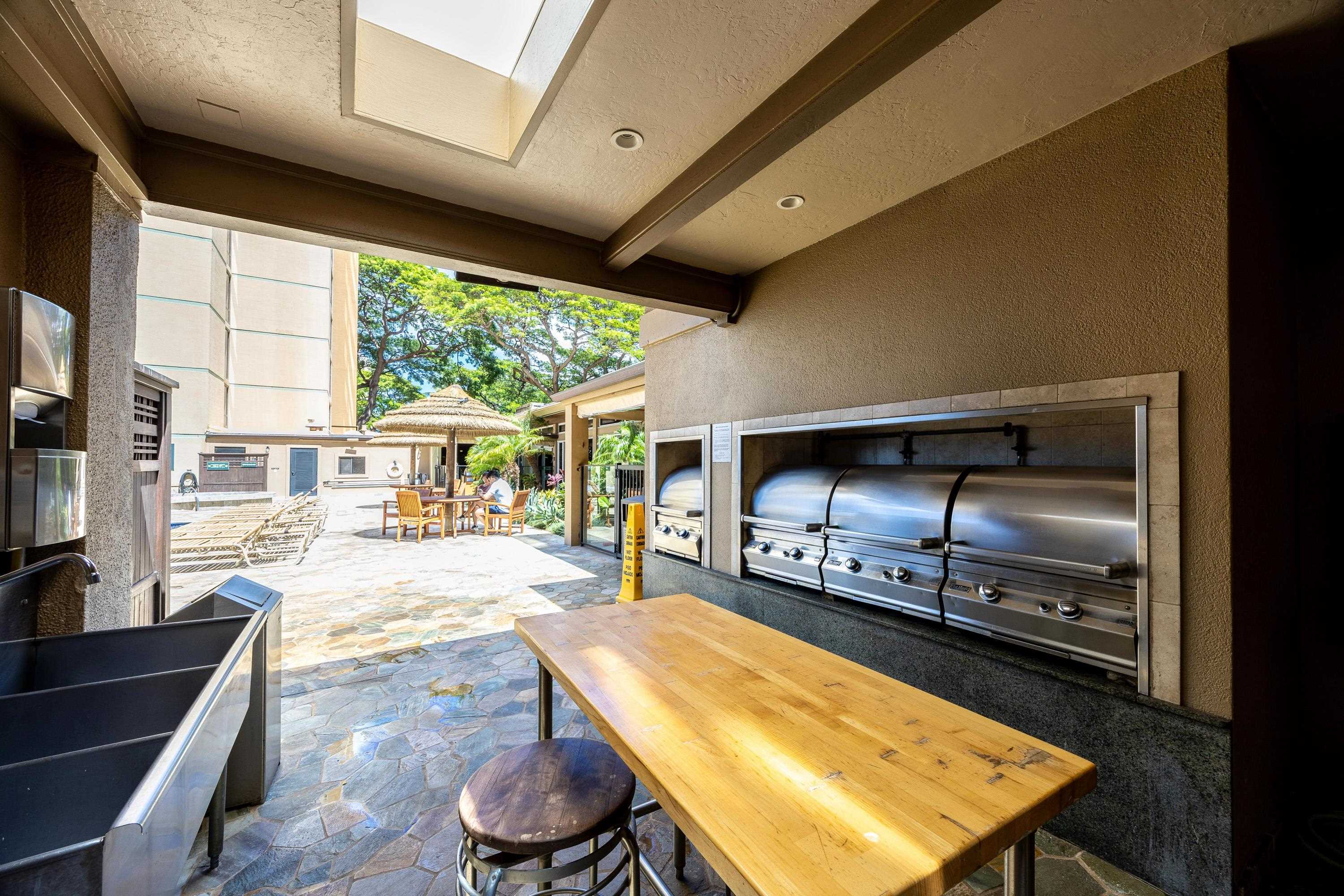 Mahana condo # 1019, Lahaina, Hawaii - photo 45 of 50
