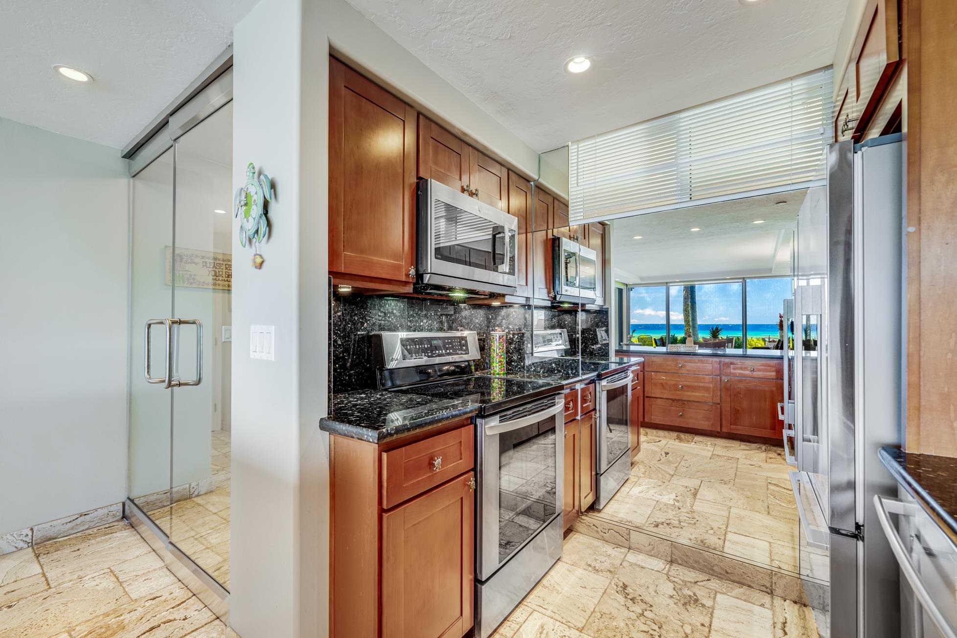 Mahana condo # 108, Lahaina, Hawaii - photo 9 of 35