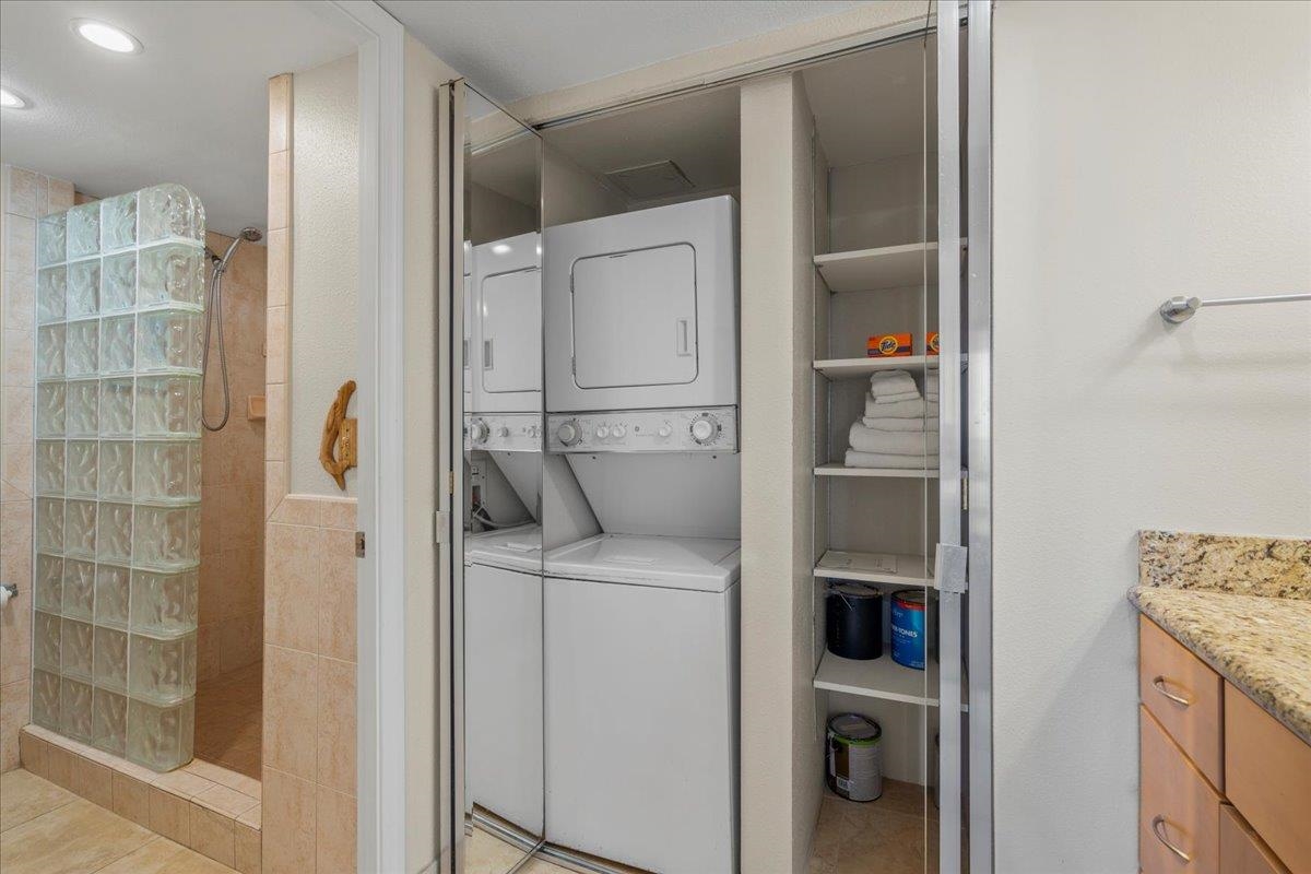 Mahana condo # 1208, Lahaina, Hawaii - photo 34 of 47