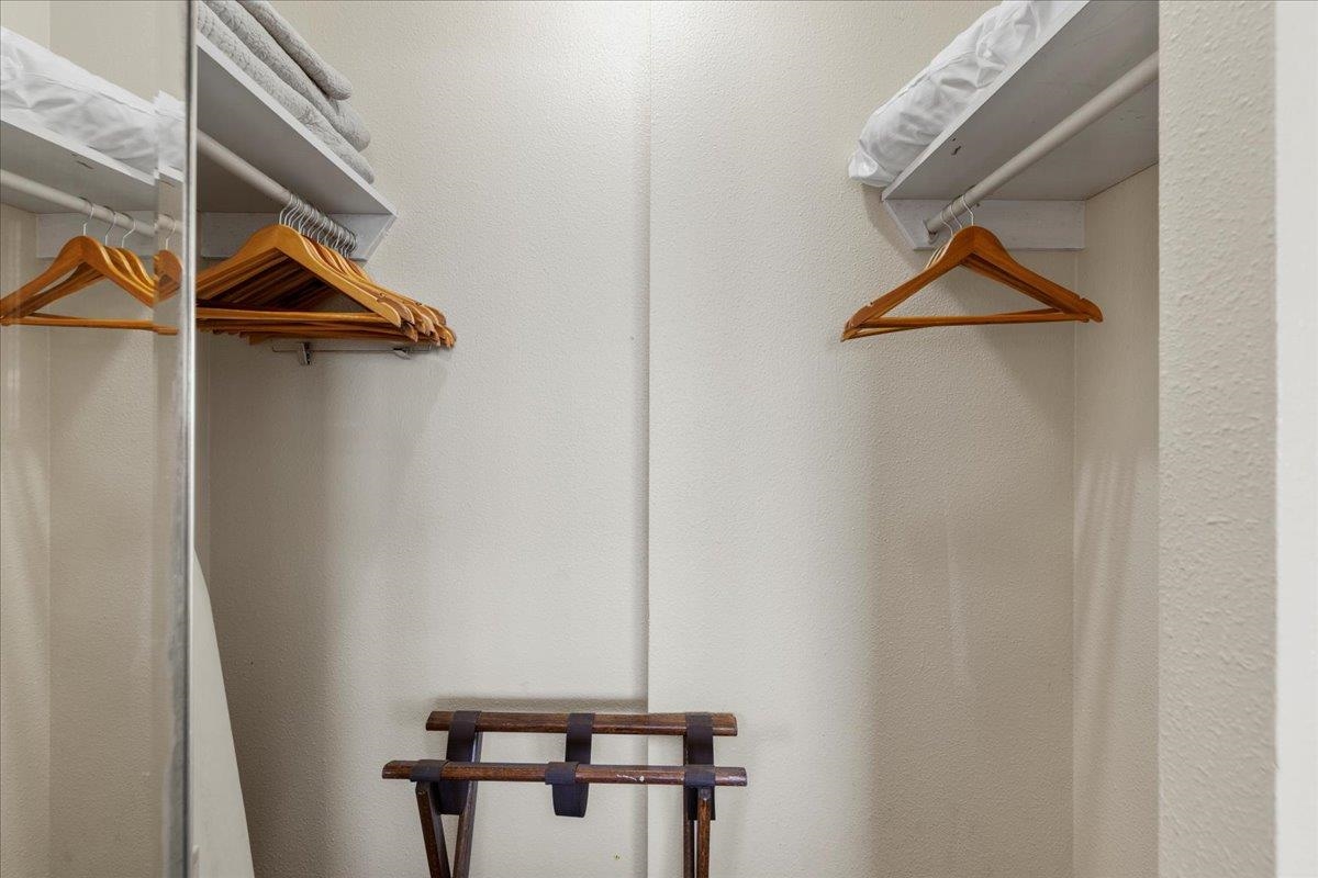 Mahana condo # 1208, Lahaina, Hawaii - photo 35 of 47