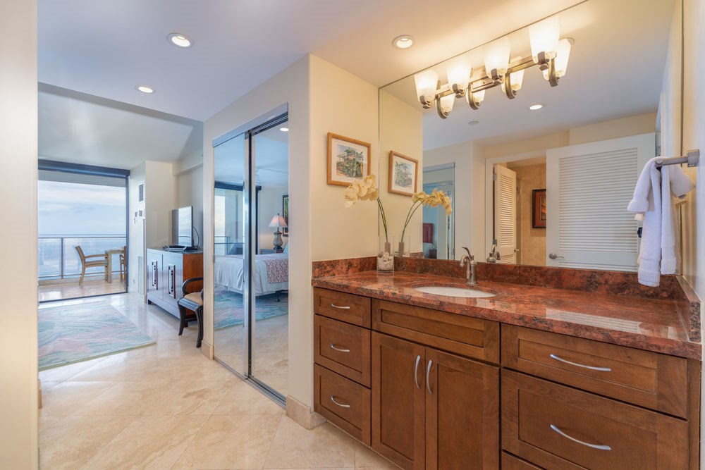 Mahana condo # 1209, Lahaina, Hawaii - photo 15 of 24