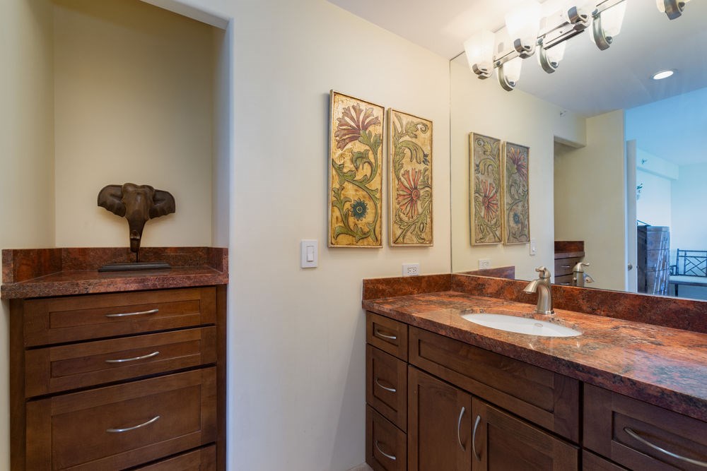 Mahana condo # 1209, Lahaina, Hawaii - photo 19 of 24