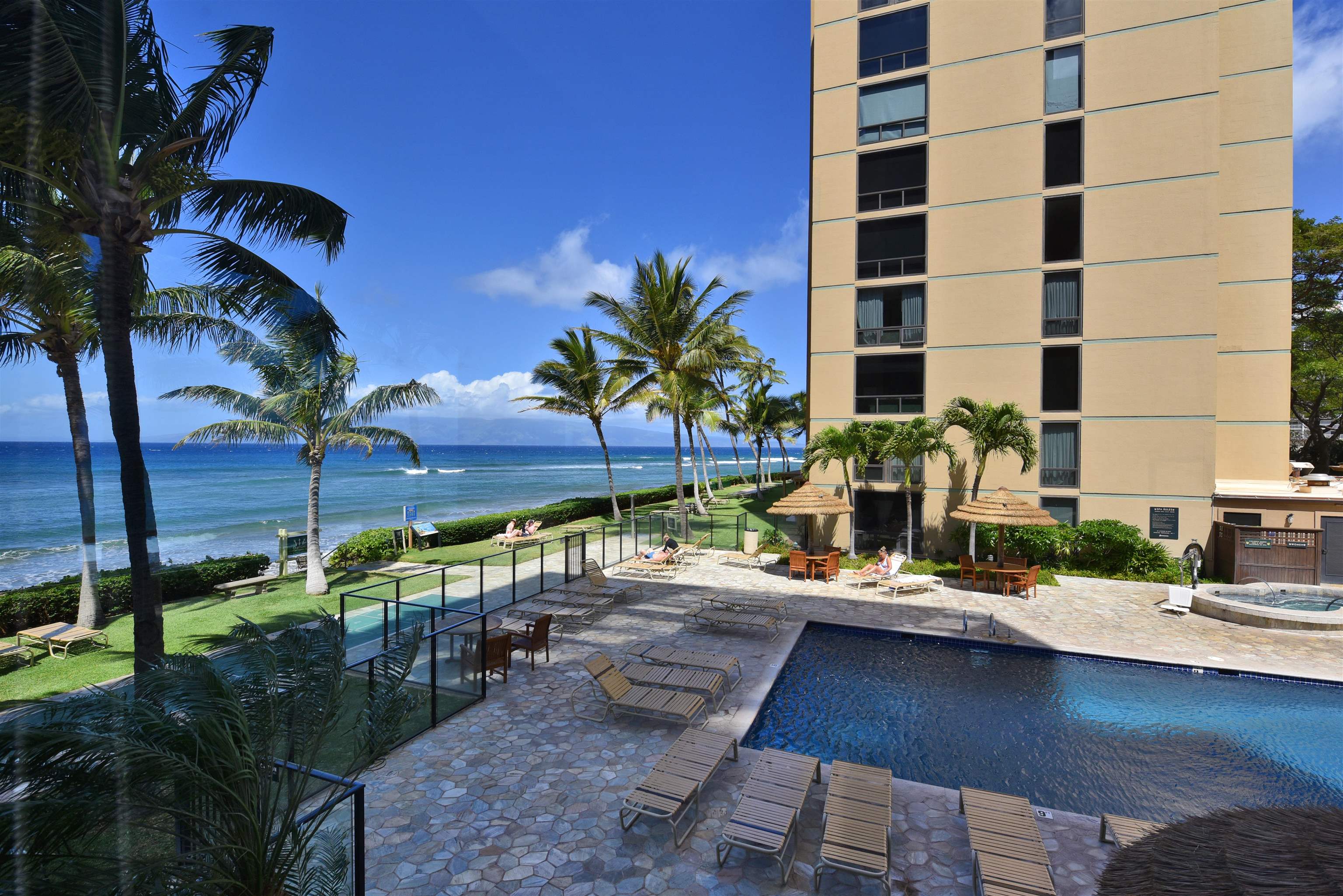 Mahana condo # 211, Lahaina, Hawaii - photo 24 of 46