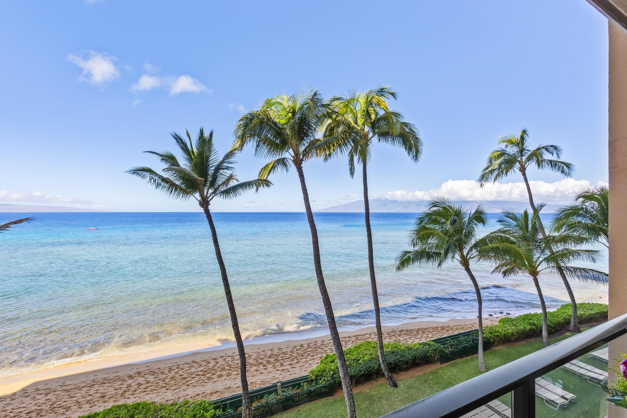 Mahana condo # 405, Lahaina, Hawaii - photo 4 of 37