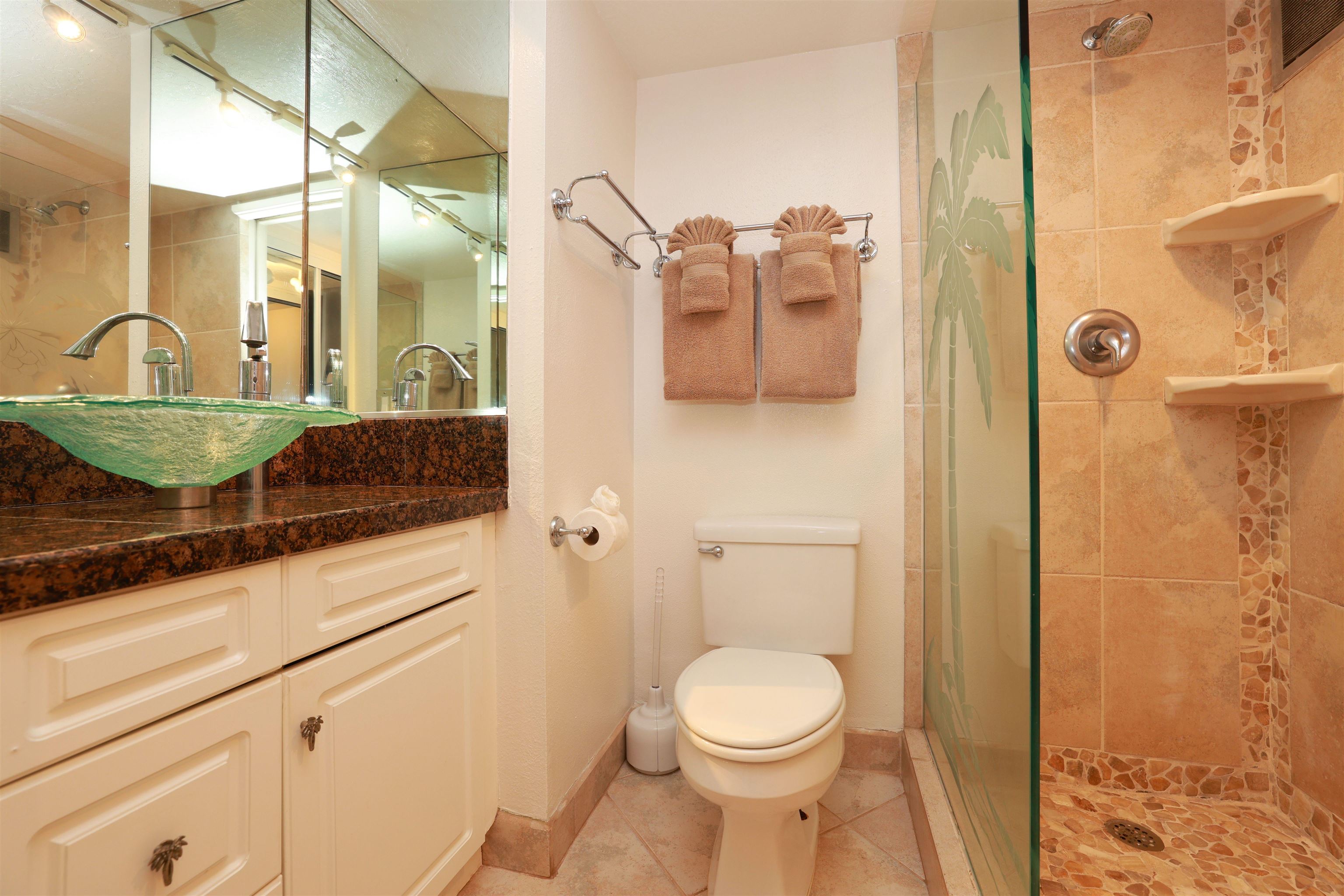 Mahana condo # 412, Lahaina, Hawaii - photo 19 of 34