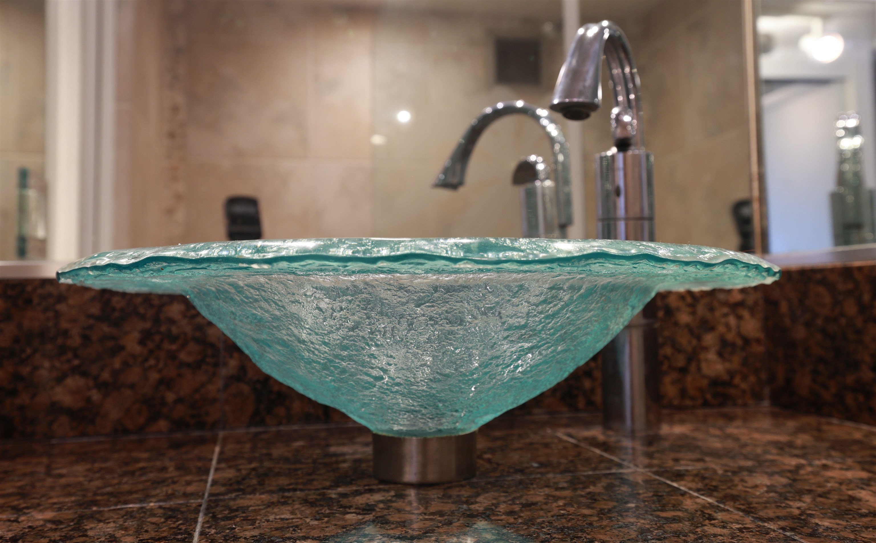 Mahana condo # 412, Lahaina, Hawaii - photo 24 of 34