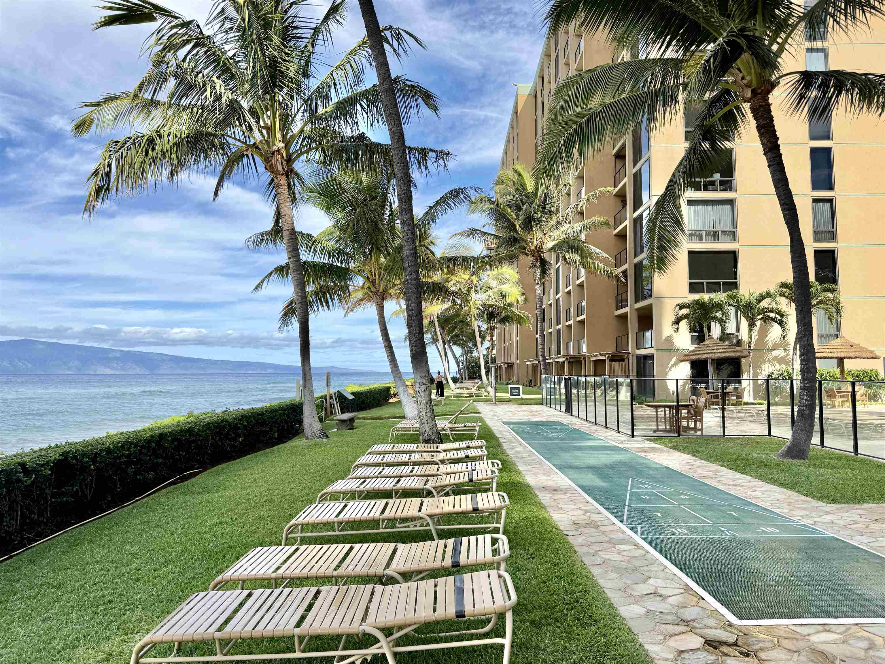 Mahana condo # 508, Lahaina, Hawaii - photo 35 of 43