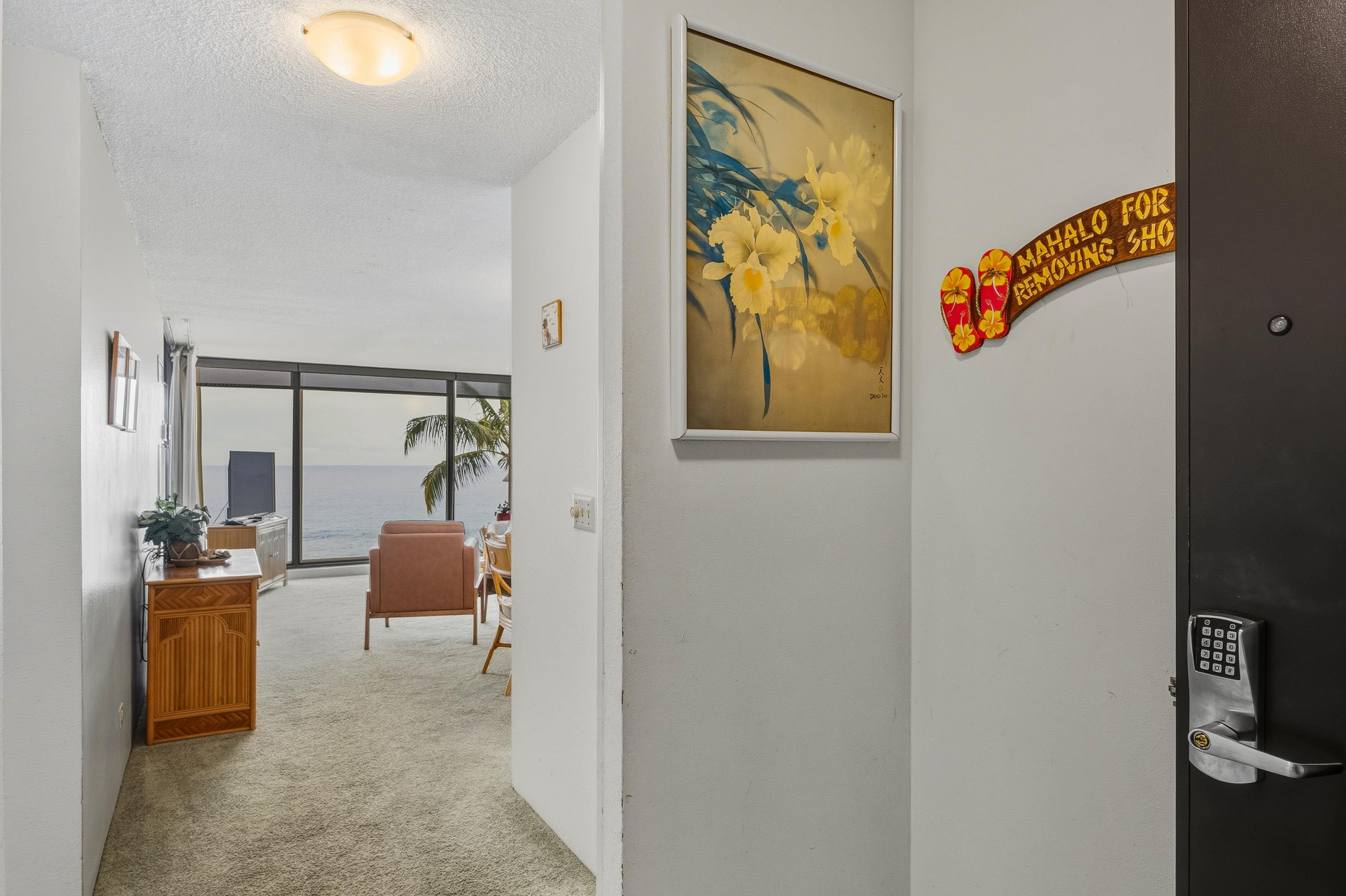 Mahana condo # 518, Lahaina, Hawaii - photo 4 of 35