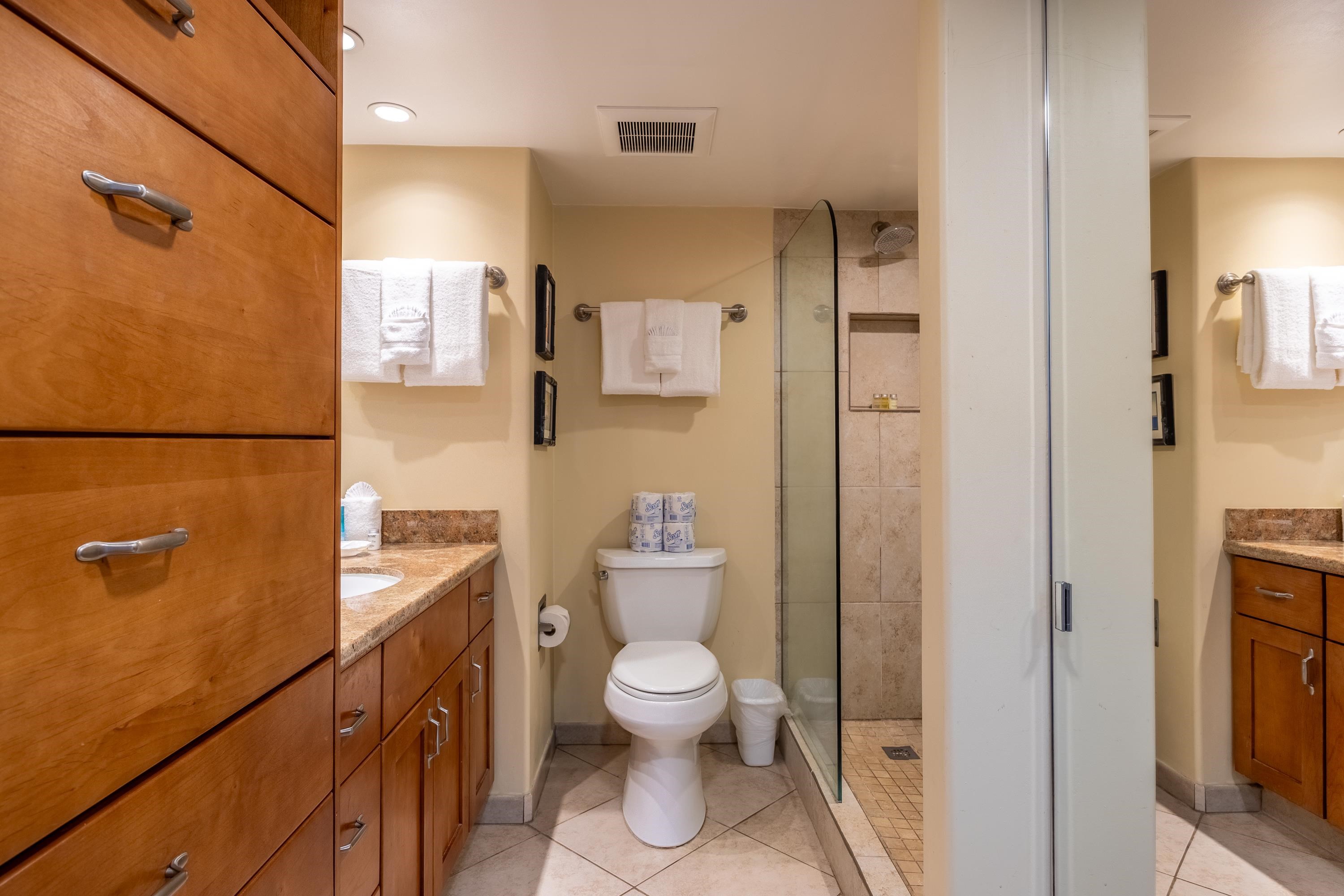 Mahana condo # 612, Lahaina, Hawaii - photo 12 of 35