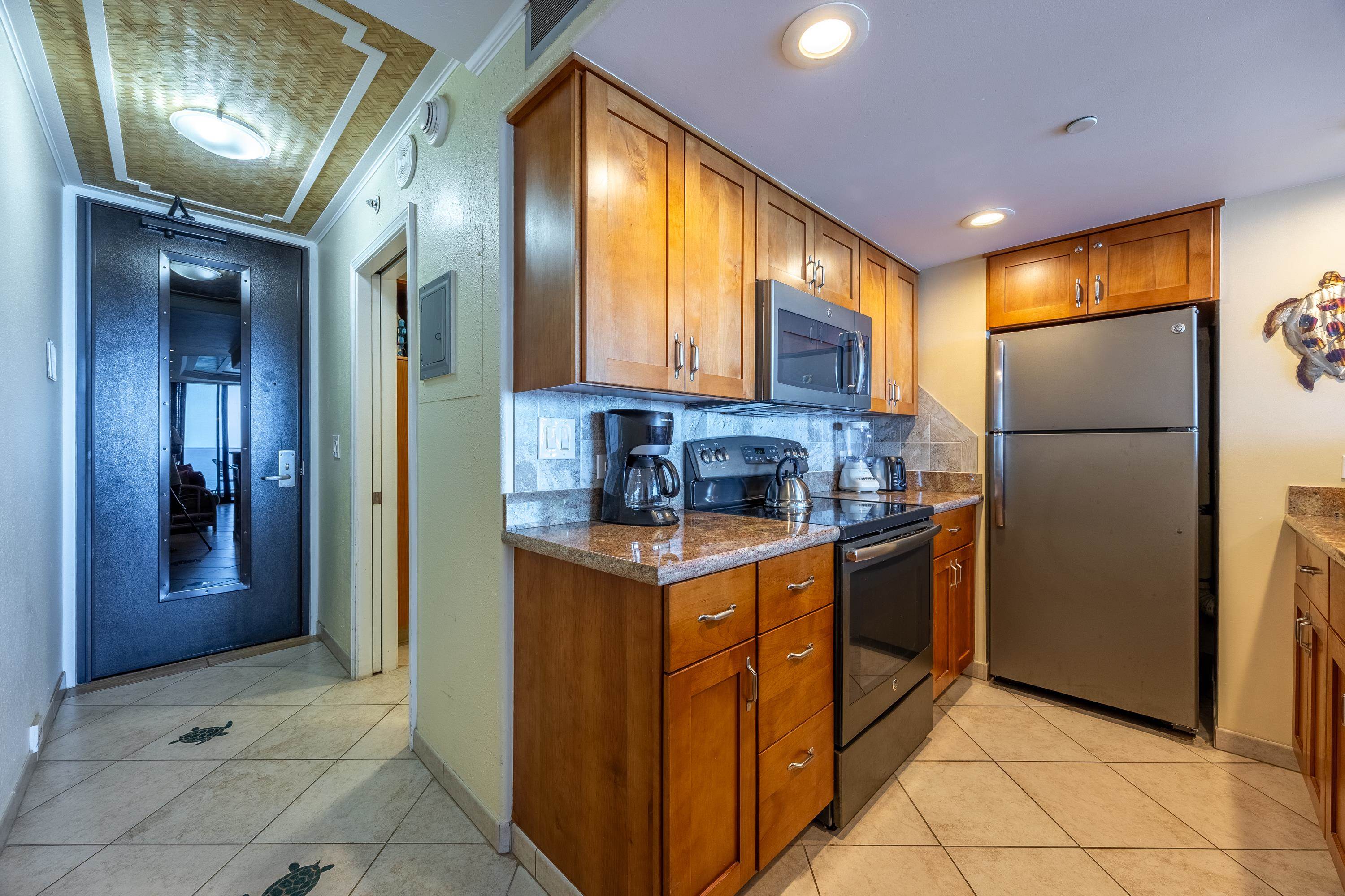 Mahana condo # 612, Lahaina, Hawaii - photo 7 of 35