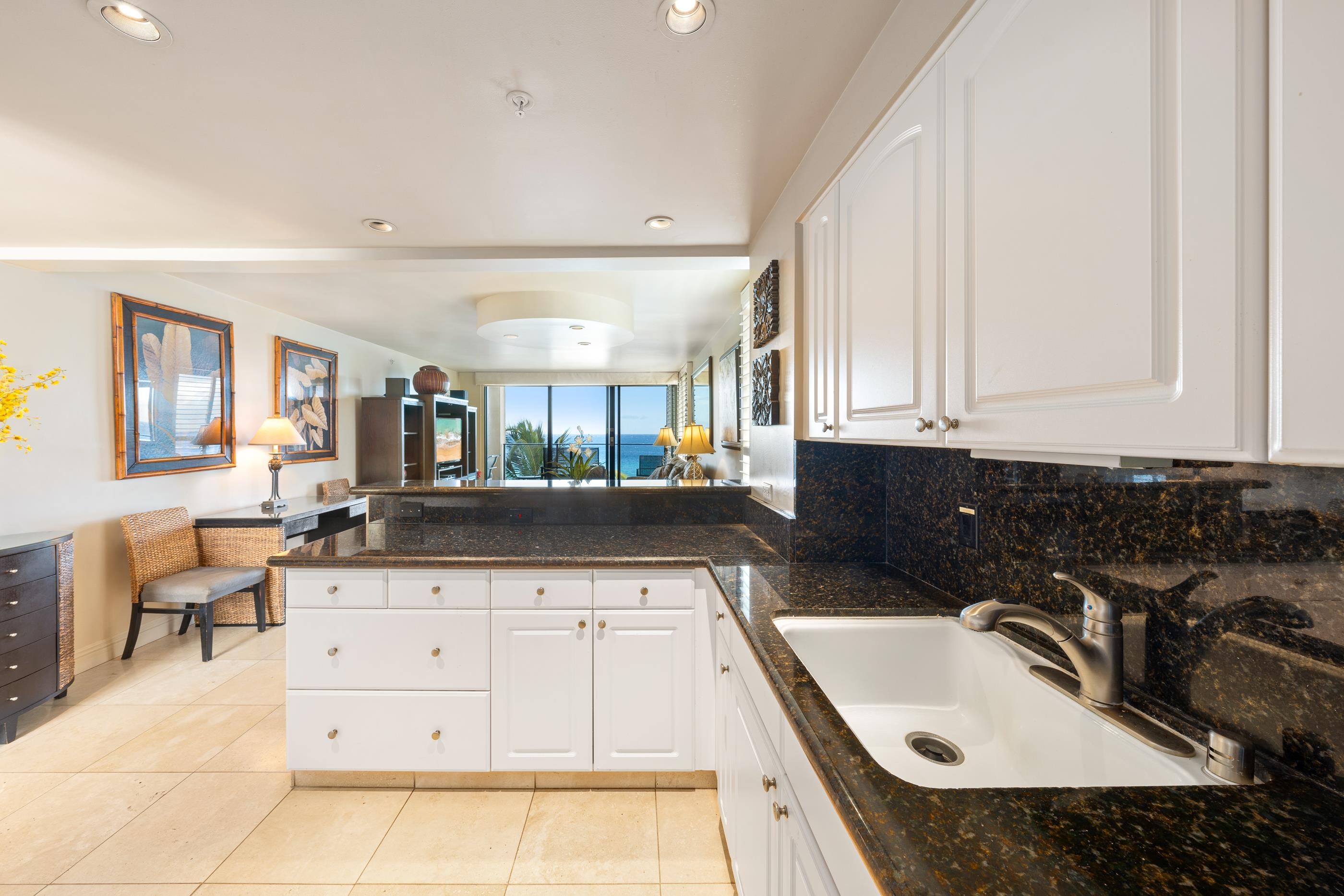 Mahana condo # 711, Lahaina, Hawaii - photo 8 of 50