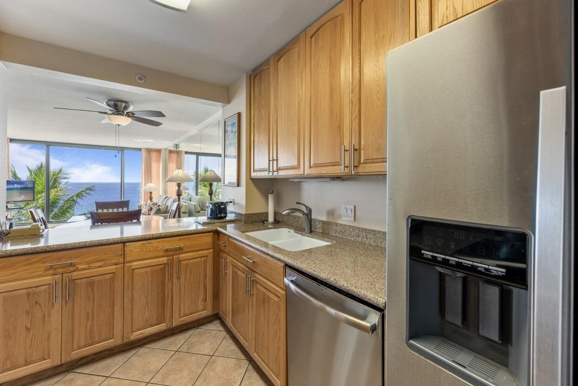 Mahana condo # 816, Lahaina, Hawaii - photo 12 of 41