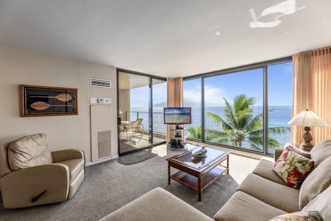 Mahana condo # 816, Lahaina, Hawaii - photo 3 of 41