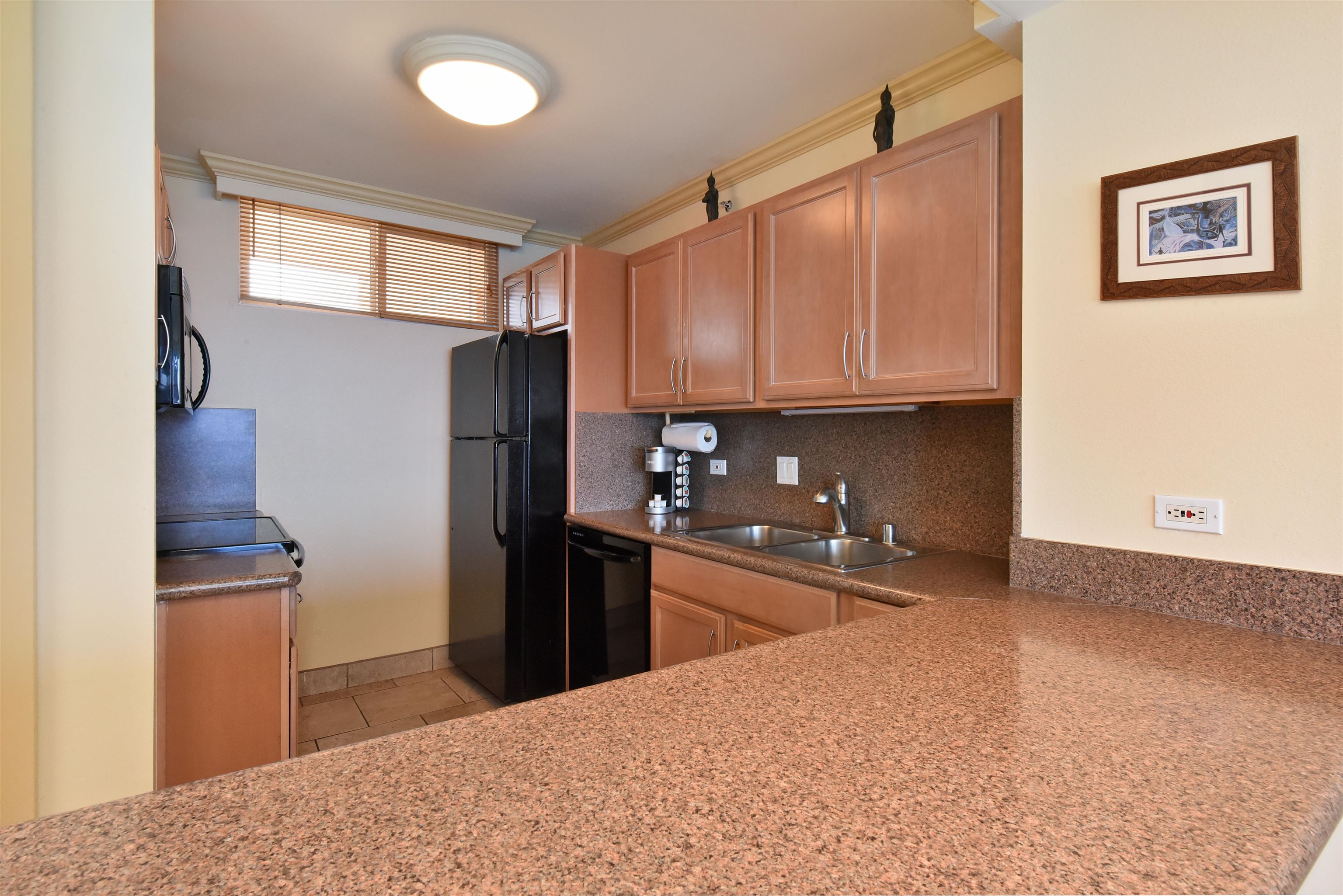 Mahana condo # 817, Lahaina, Hawaii - photo 11 of 36