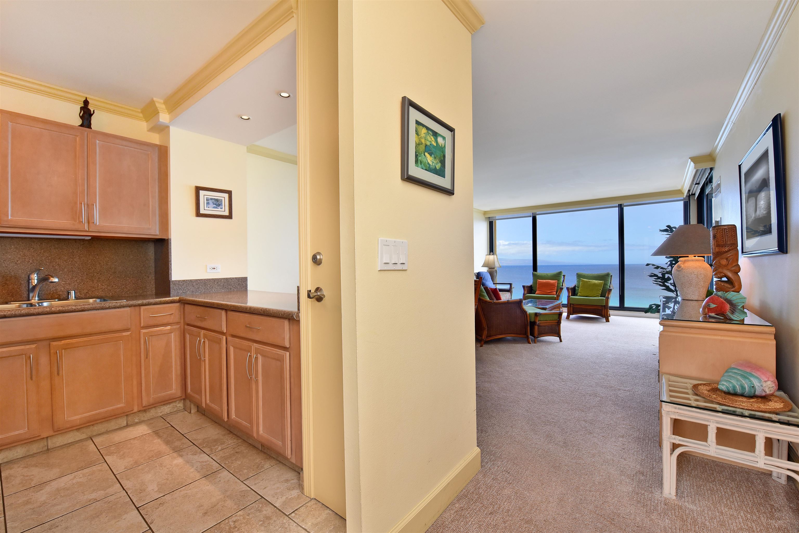 Mahana condo # 817, Lahaina, Hawaii - photo 14 of 36
