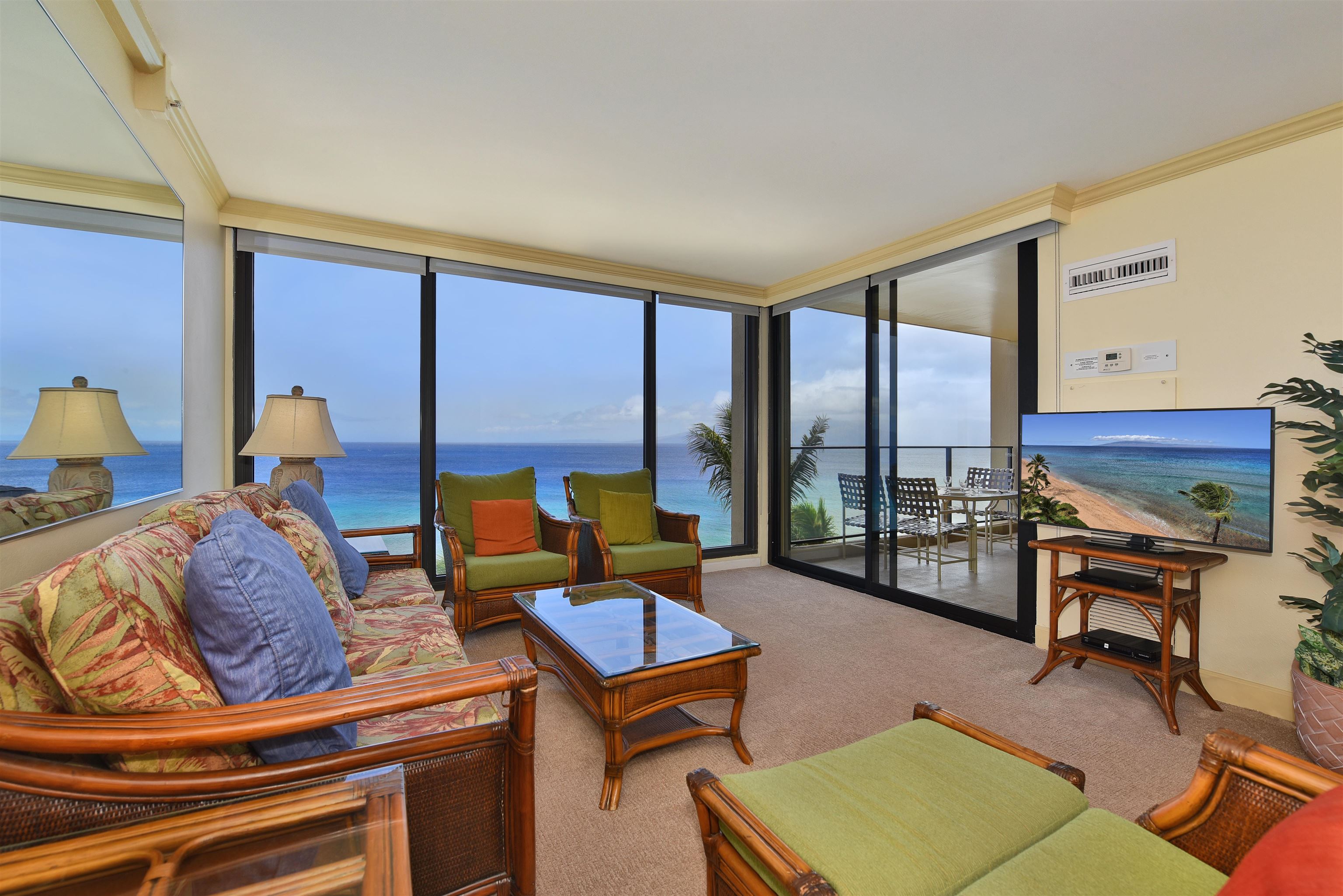 Mahana condo # 817, Lahaina, Hawaii - photo 7 of 36