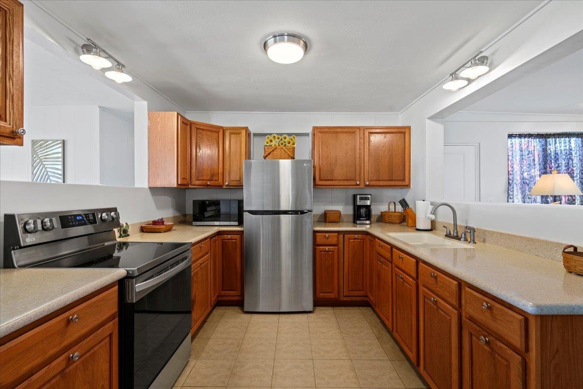 110  Kahiapo Pl , Haiku home - photo 10 of 36