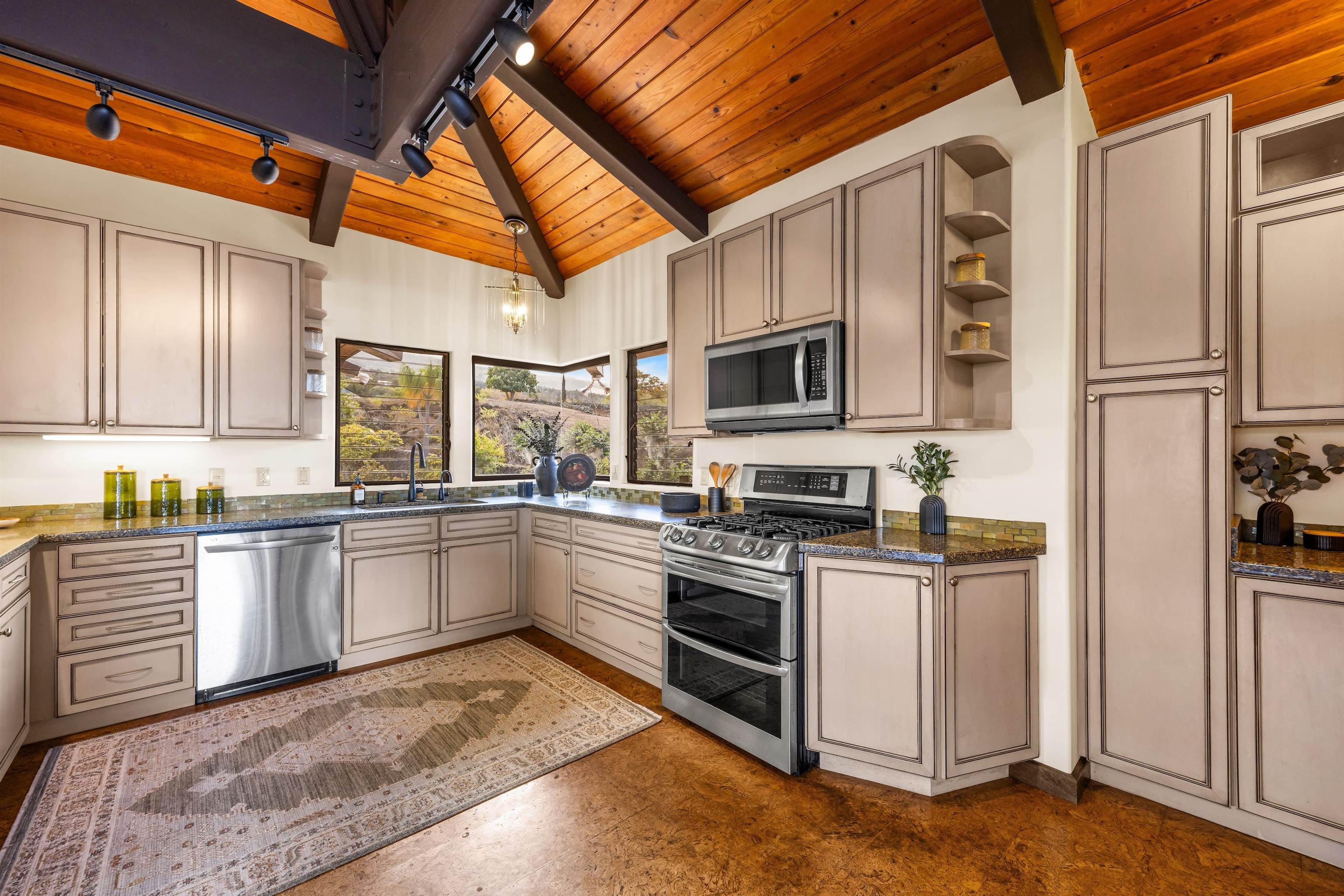 110  Kamehameiki Rd Kula, Kula/Ulupalakua/Kanaio home - photo 13 of 50