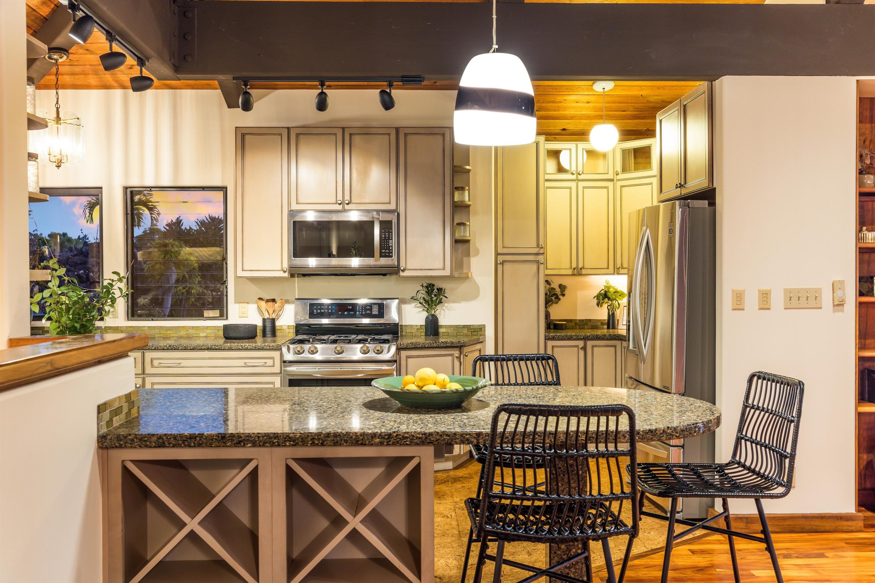 110  Kamehameiki Rd Kula, Kula/Ulupalakua/Kanaio home - photo 10 of 50