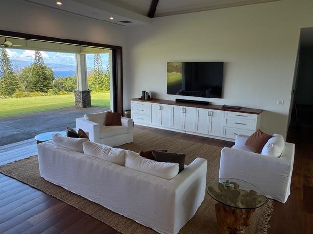 110  Keoawa St , Kapalua home - photo 5 of 11