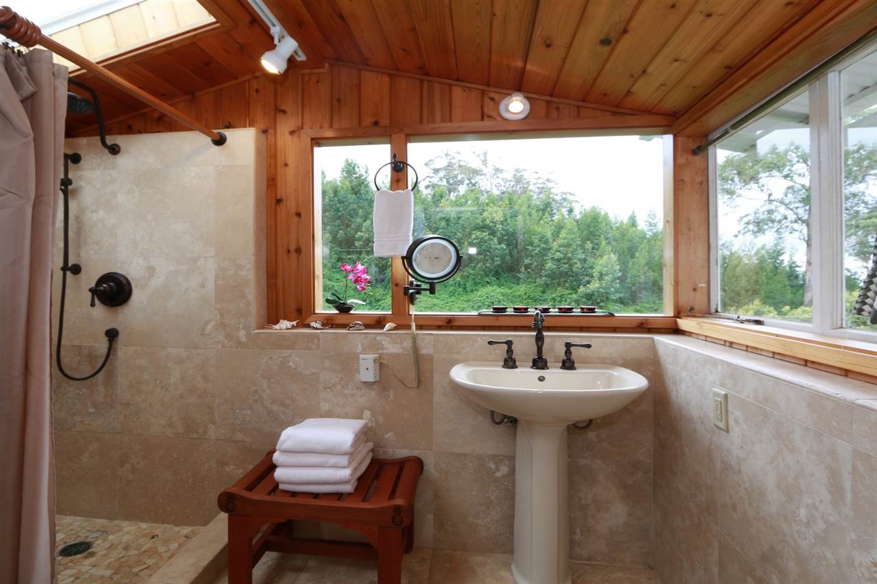 1100  Upper Kimo Dr Upper Kimo, Kula/Ulupalakua/Kanaio home - photo 27 of 30