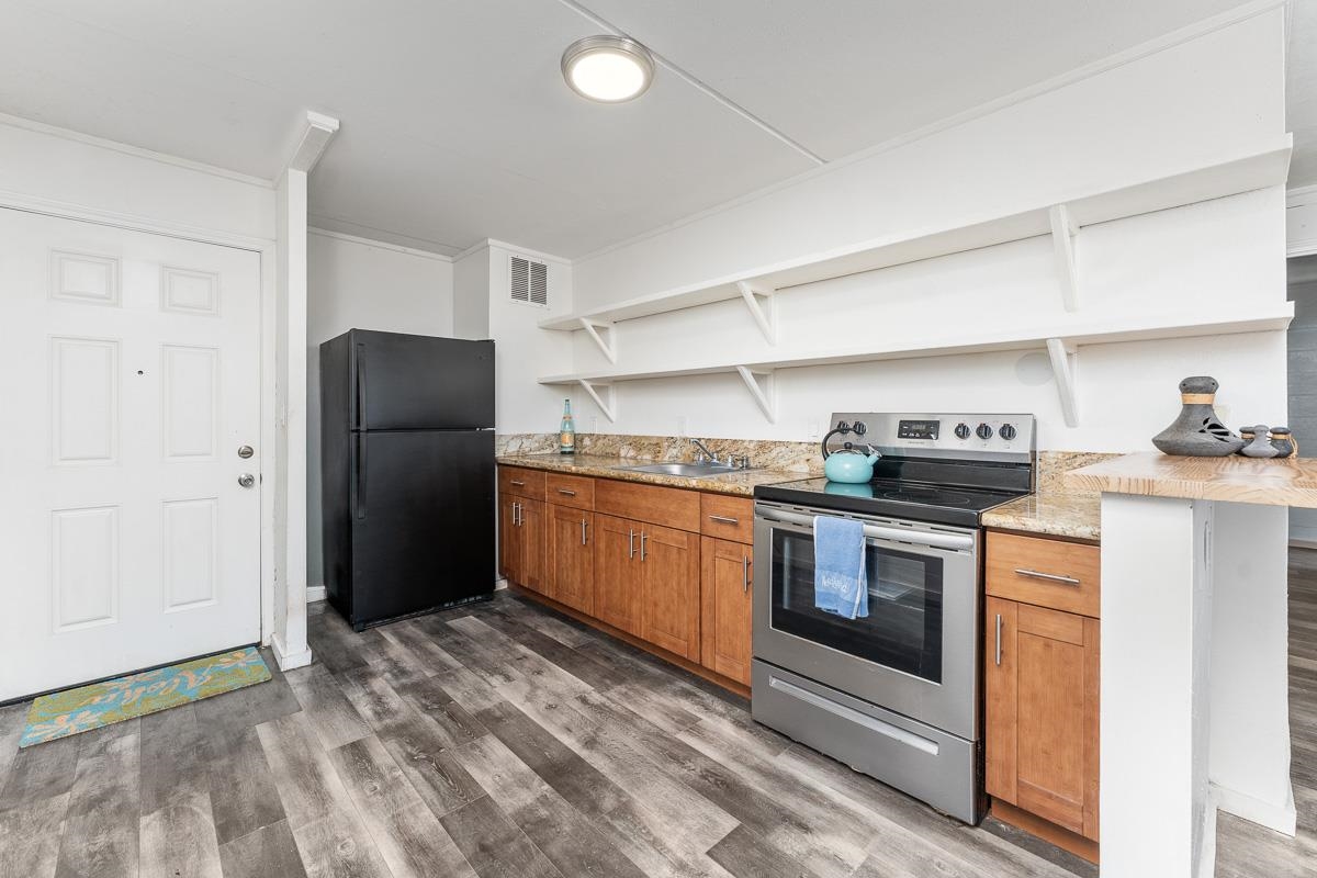 Harbor Lights condo # A104, Kahului, Hawaii - photo 2 of 38