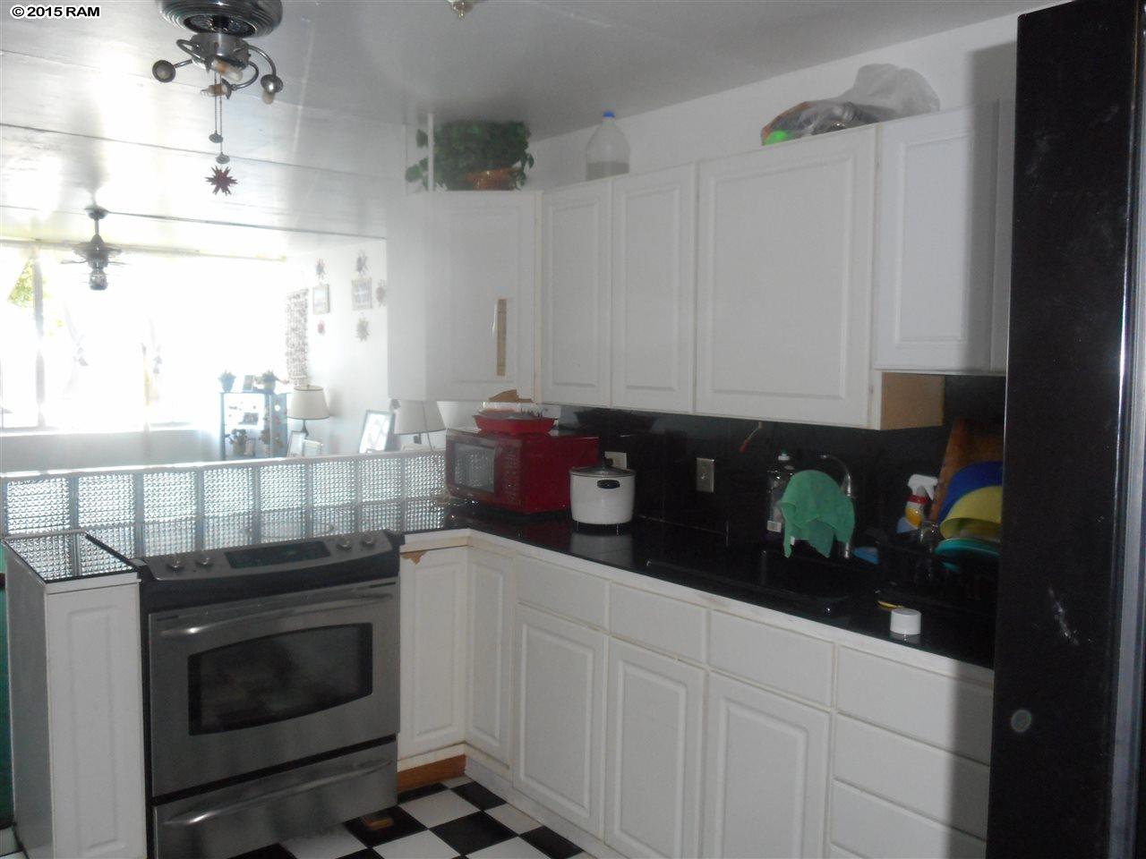 Harbor Lights condo # A-106, Kahului, Hawaii - photo 11 of 13