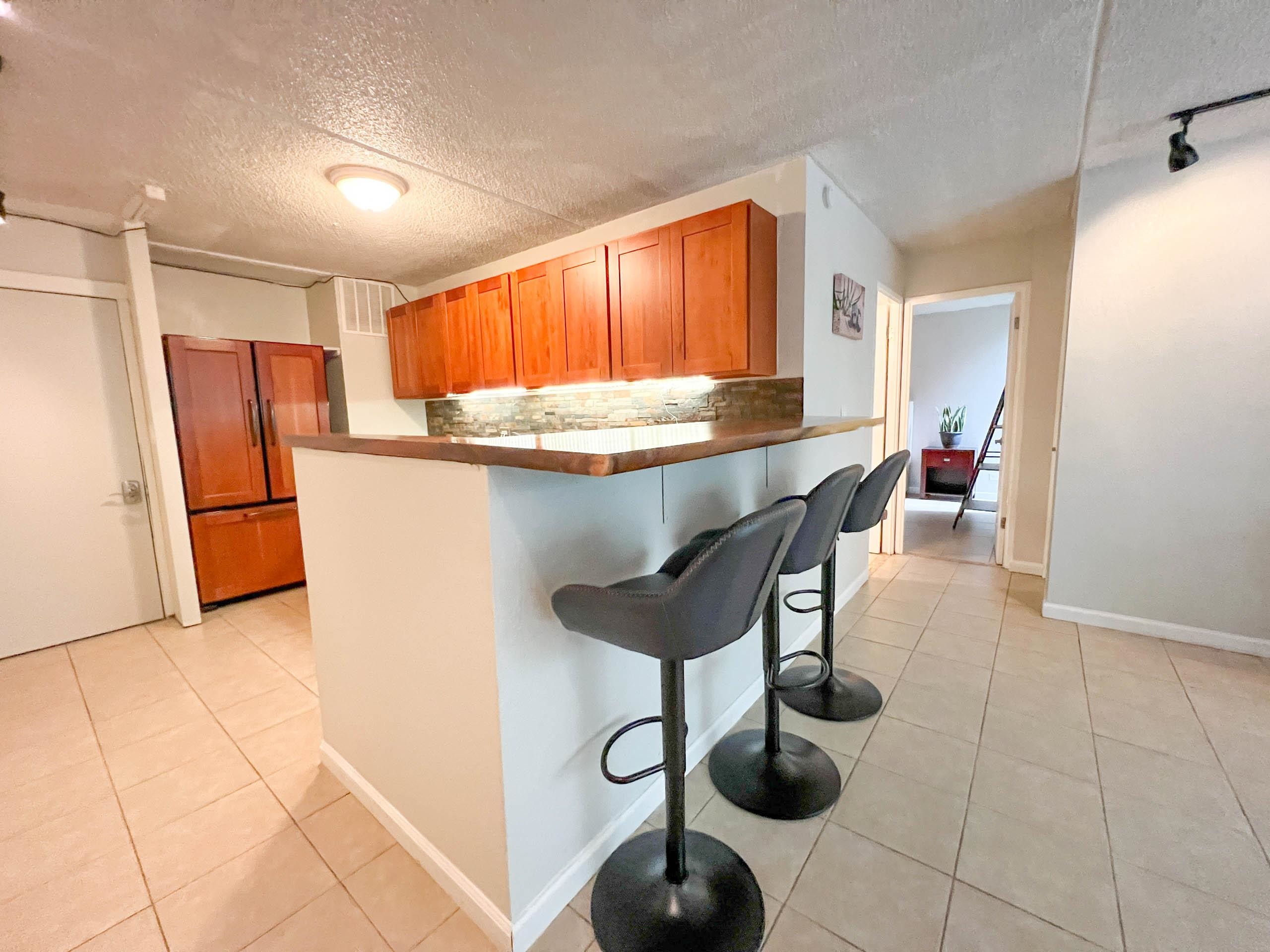 Harbor Lights condo # A109, Kahului, Hawaii - photo 3 of 23
