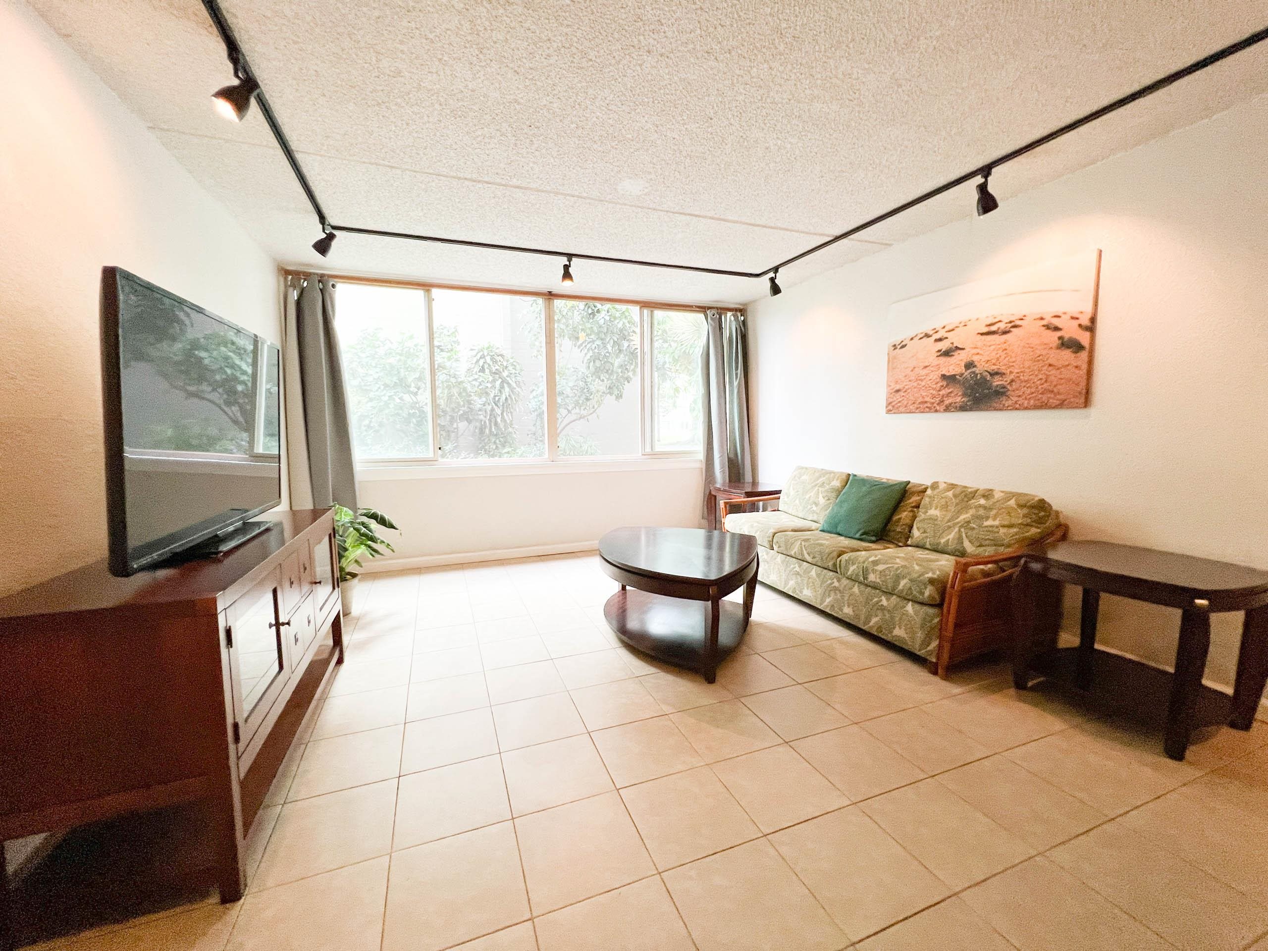 Harbor Lights condo # A109, Kahului, Hawaii - photo 5 of 23