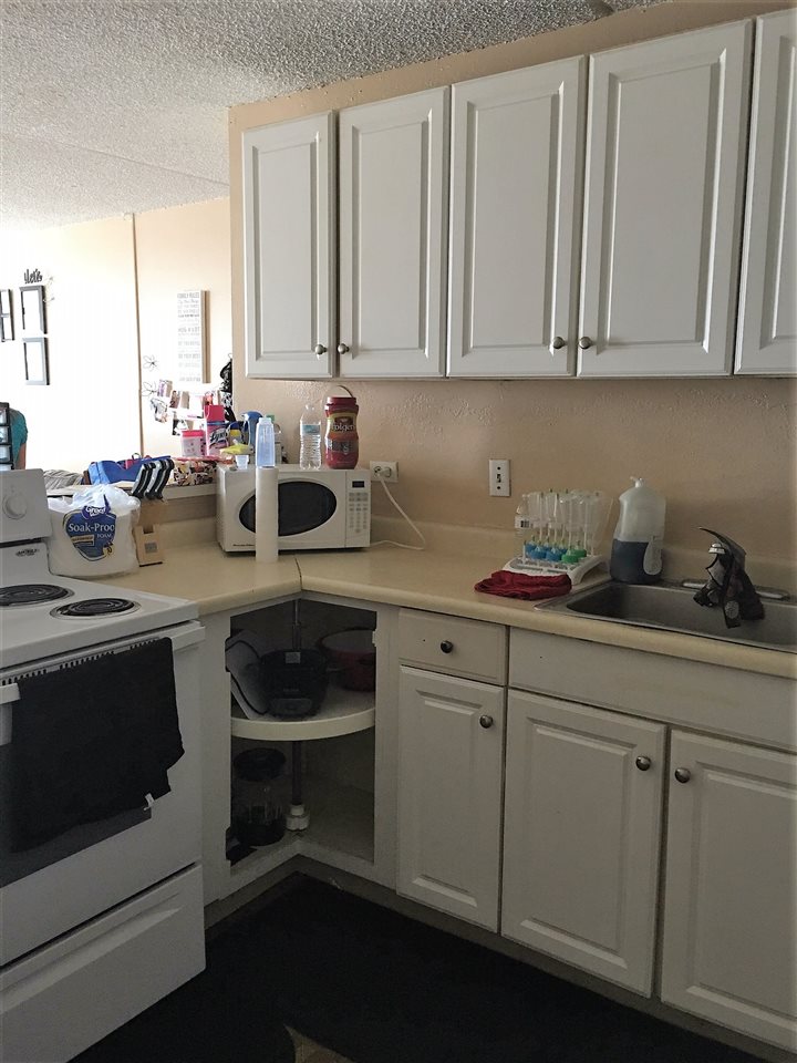Harbor Lights condo # A 118, Kahului, Hawaii - photo 3 of 10