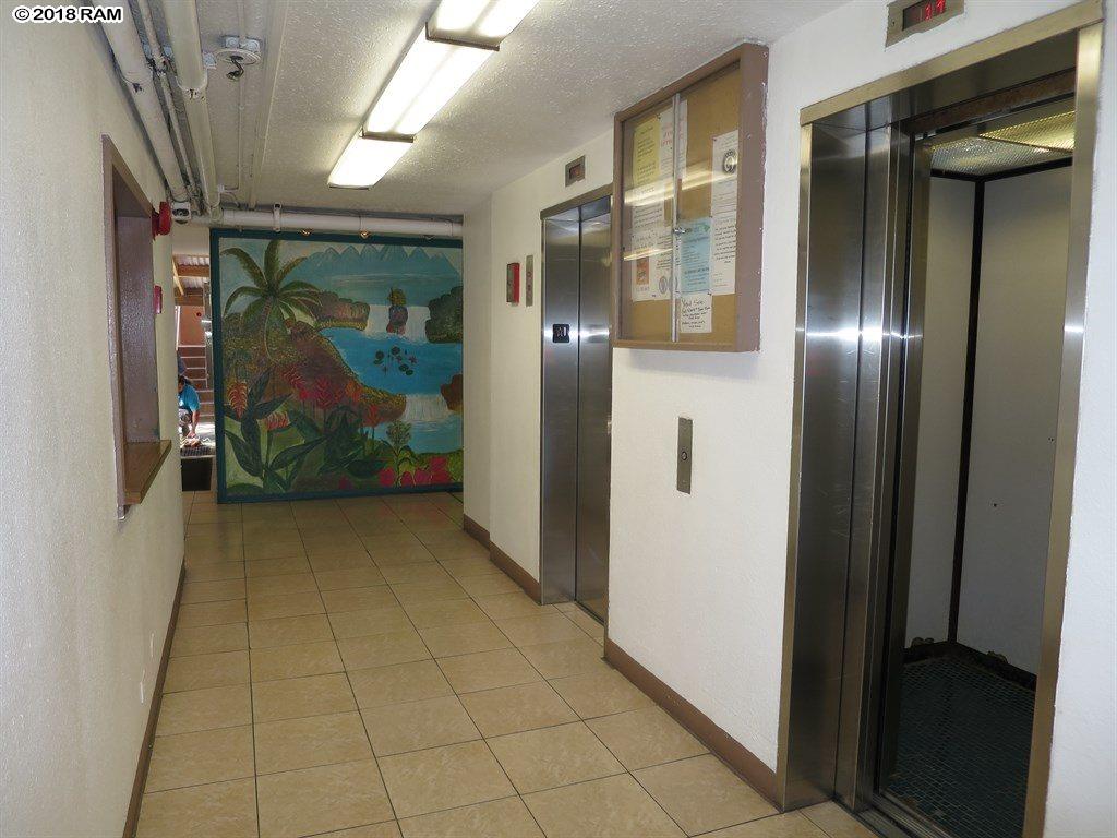 Harbor Lights condo # A305, Kahului, Hawaii - photo 8 of 22