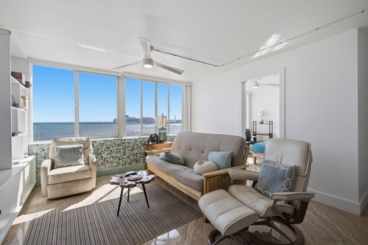 Harbor Lights condo # A426, Kahului, Hawaii - photo 9 of 24