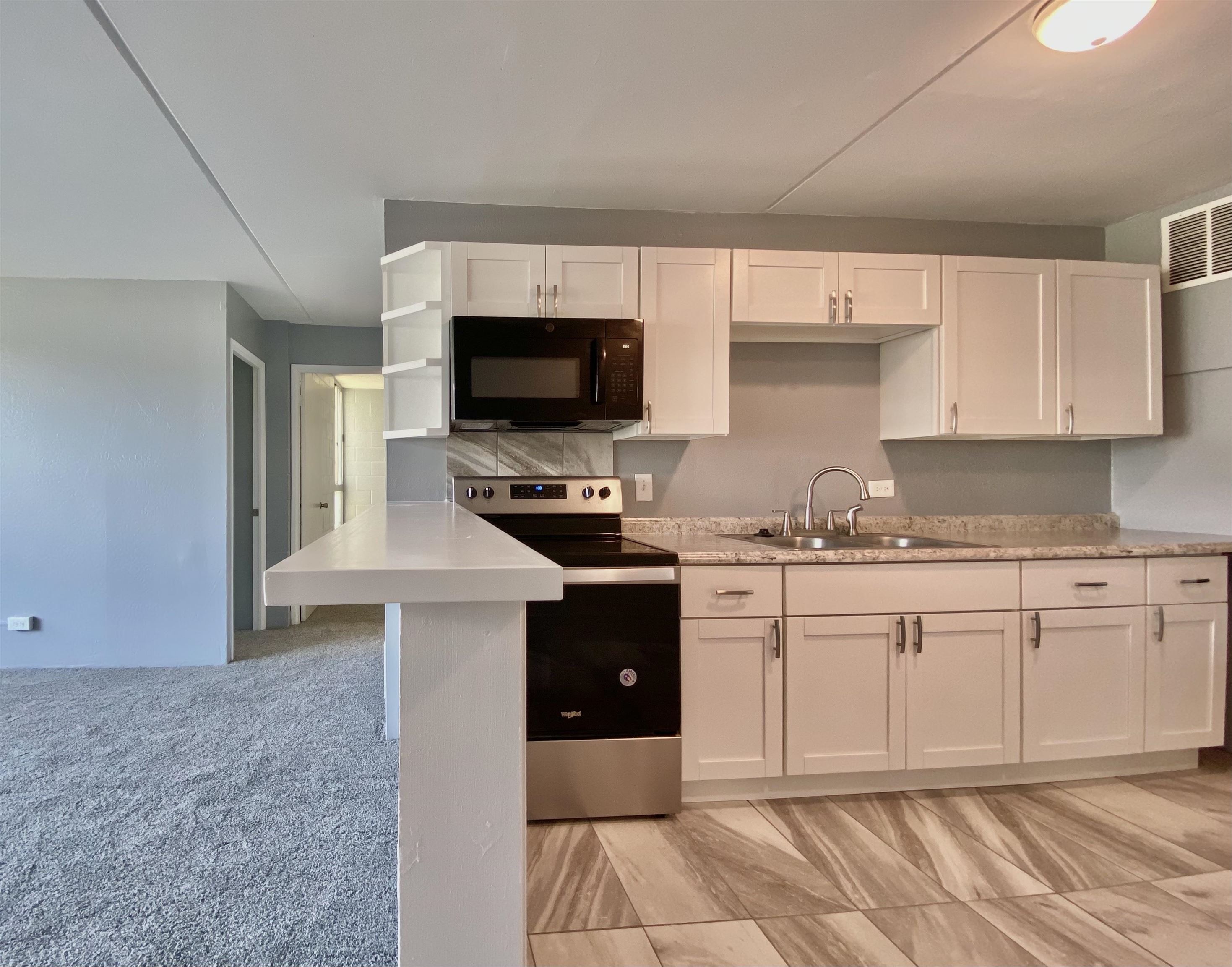Harbor Lights condo # B102, Kahului, Hawaii - photo 2 of 22