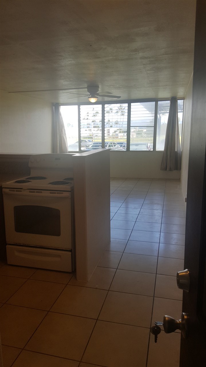 Harbor Lights condo # B116, Kahului, Hawaii - photo 5 of 26
