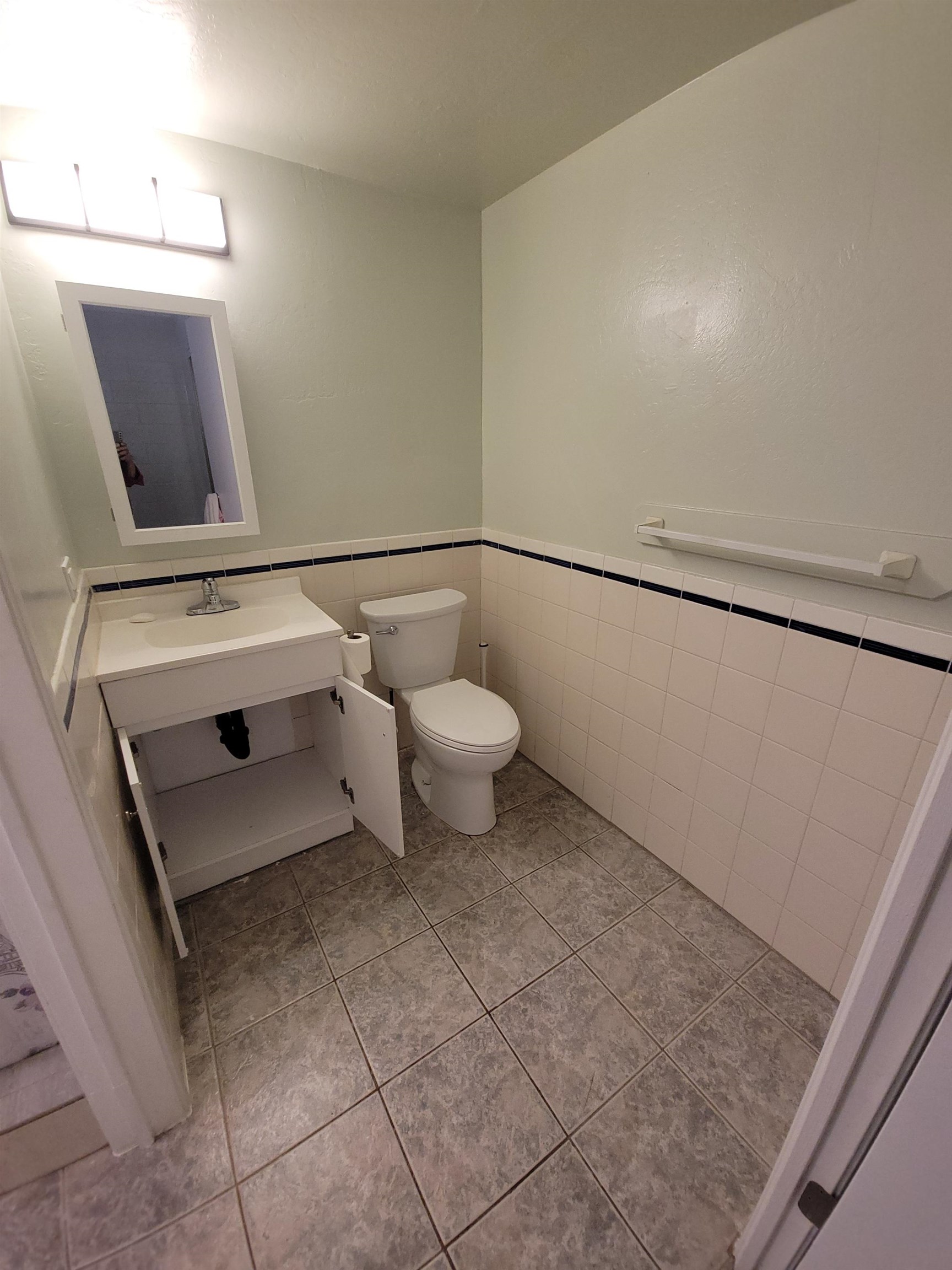 Harbor Lights condo # B-213, Kahului, Hawaii - photo 16 of 28