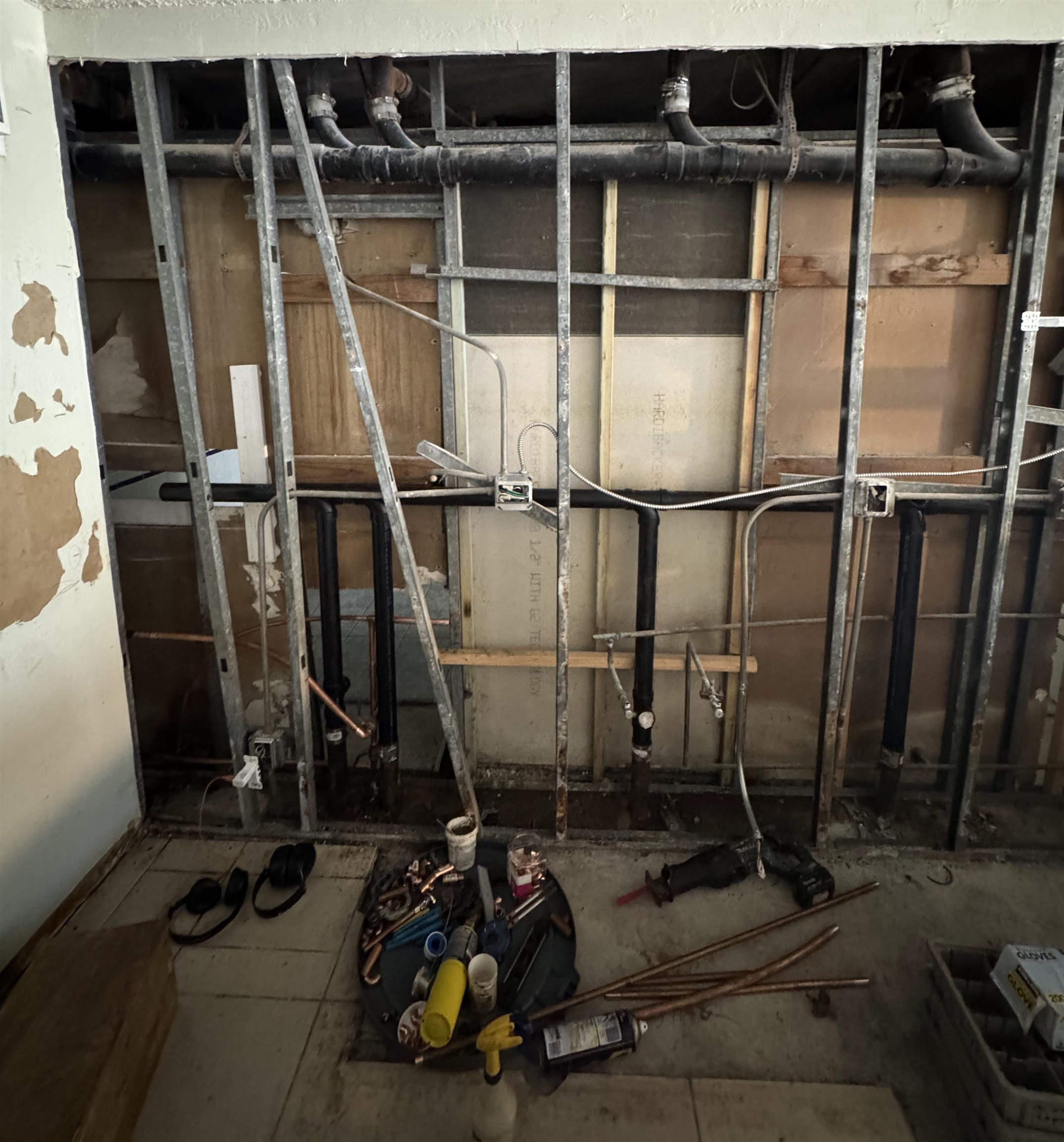 Harbor Lights condo # B-213, Kahului, Hawaii - photo 19 of 28