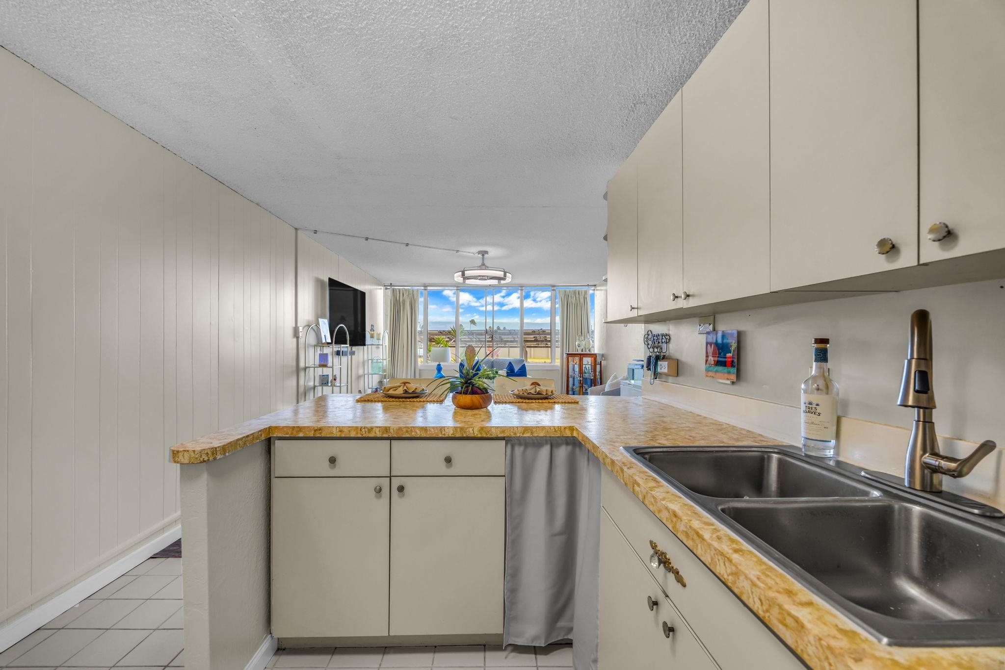 Harbor Lights condo # B214, Kahului, Hawaii - photo 7 of 41