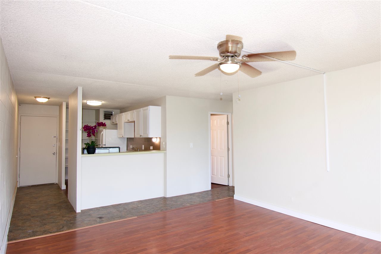 Harbor Lights condo # B-301, Kahului, Hawaii - photo 8 of 18