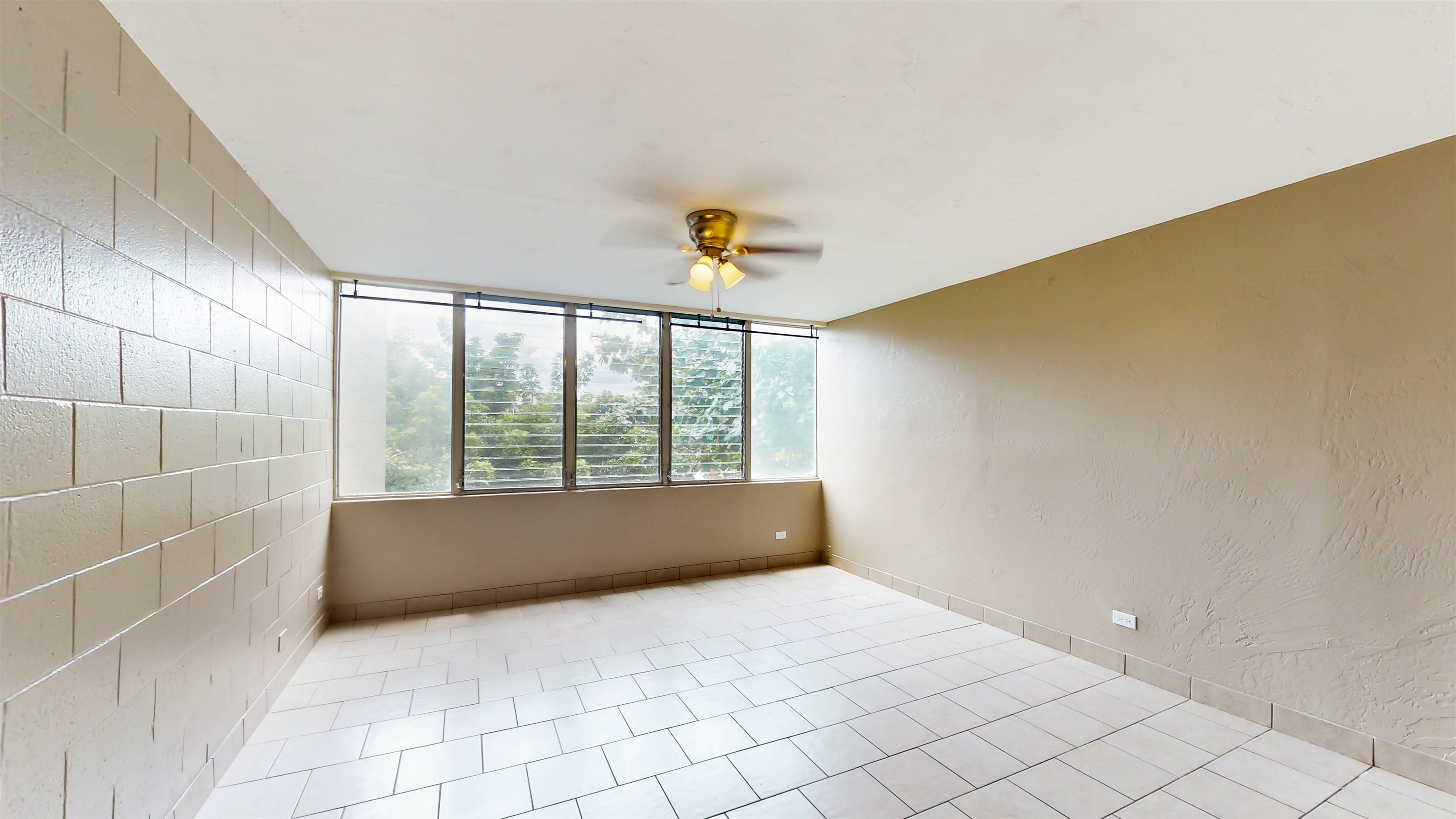 Harbor Lights condo # B303, Kahului, Hawaii - photo 5 of 21