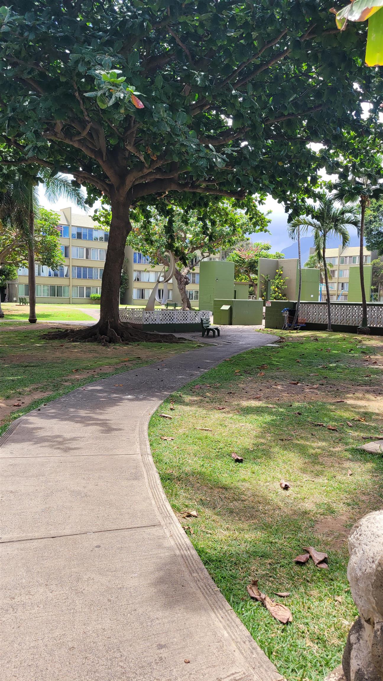 Harbor Lights condo # B303, Kahului, Hawaii - photo 7 of 21