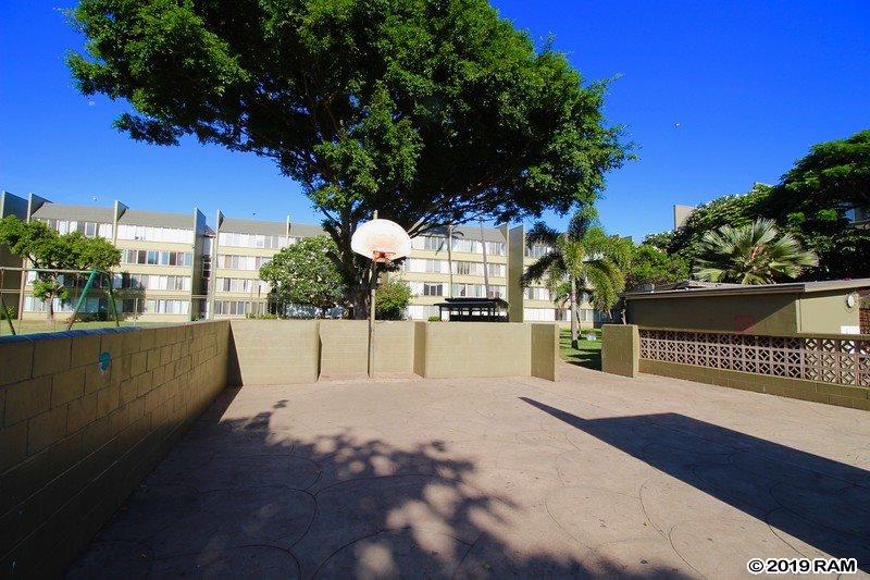 Harbor Lights condo # B304, Kahului, Hawaii - photo 16 of 21