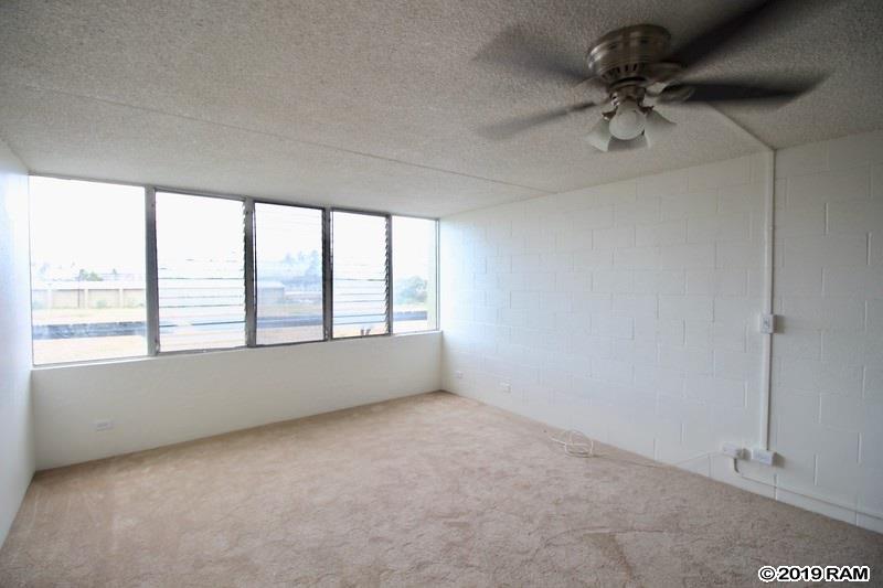 Harbor Lights condo # B304, Kahului, Hawaii - photo 5 of 21