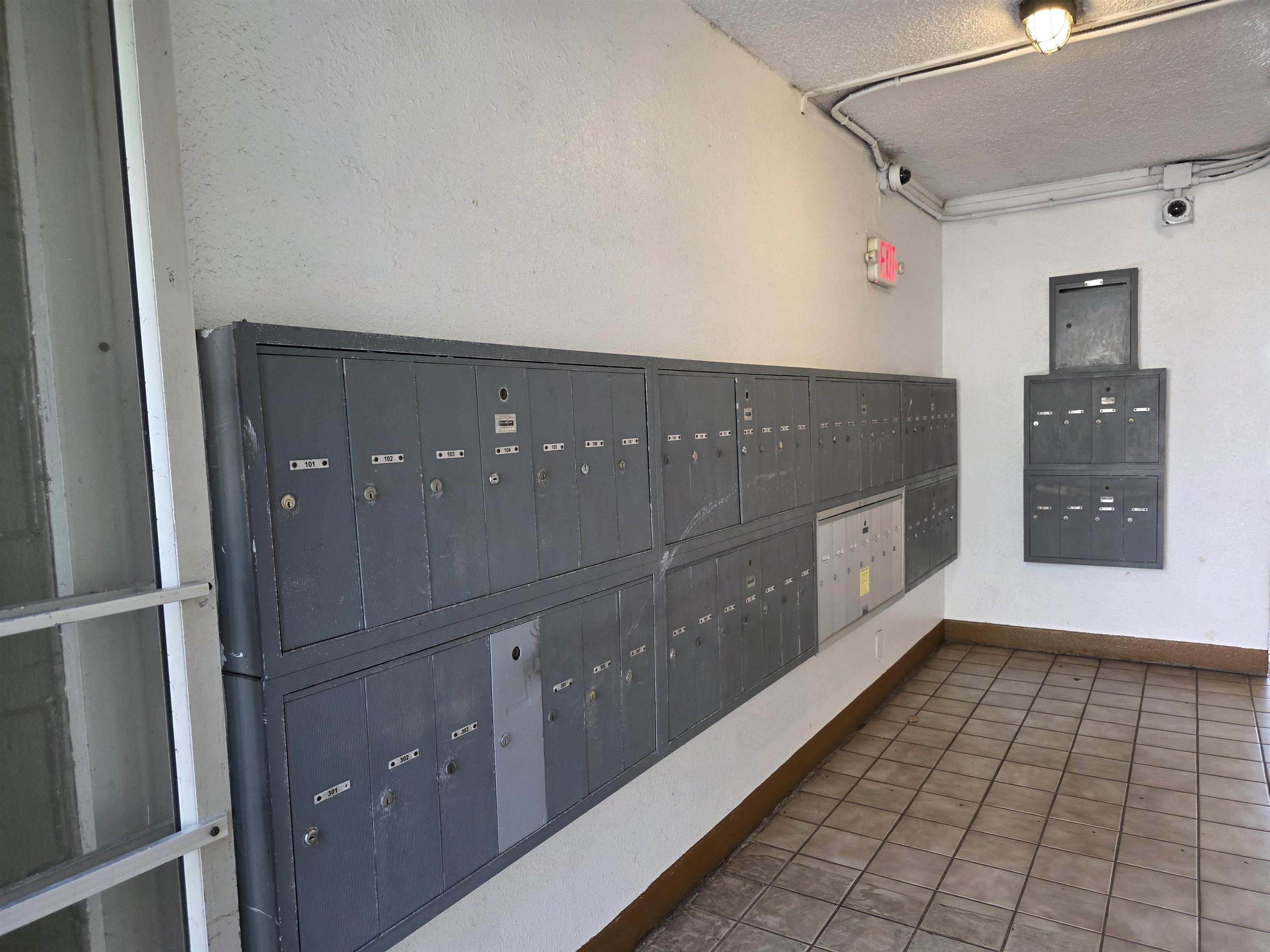 Harbor Lights condo # B306, Kahului, Hawaii - photo 17 of 29