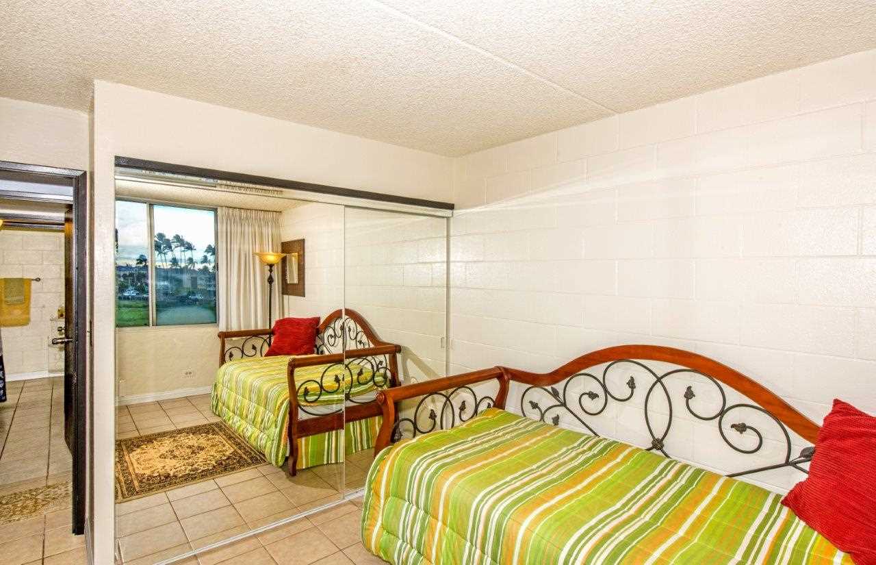 Harbor Lights condo # B316, Kahului, Hawaii - photo 5 of 16