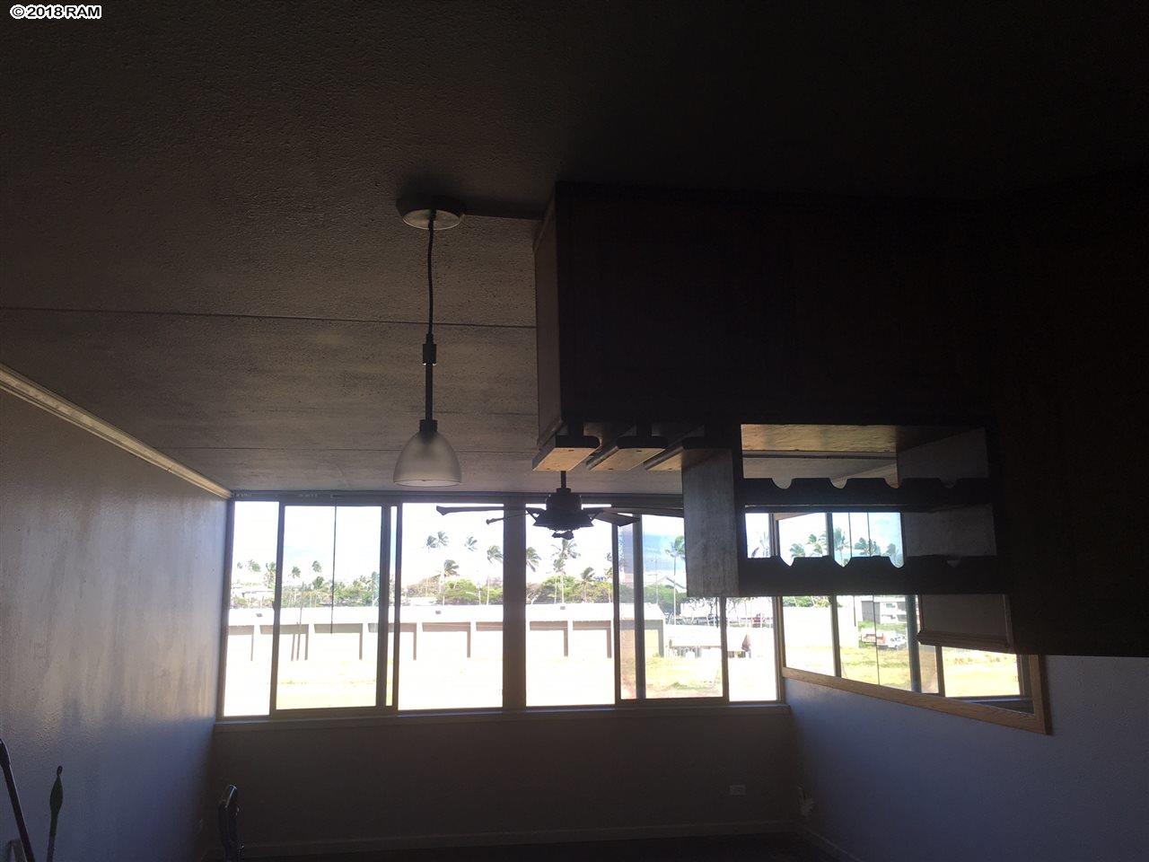 Harbor Lights condo # B402, Kahului, Hawaii - photo 9 of 12
