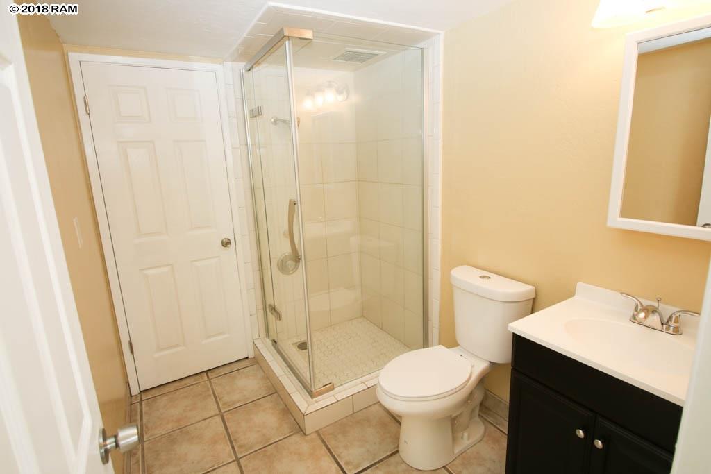 Harbor Lights condo # B406, Kahului, Hawaii - photo 17 of 28