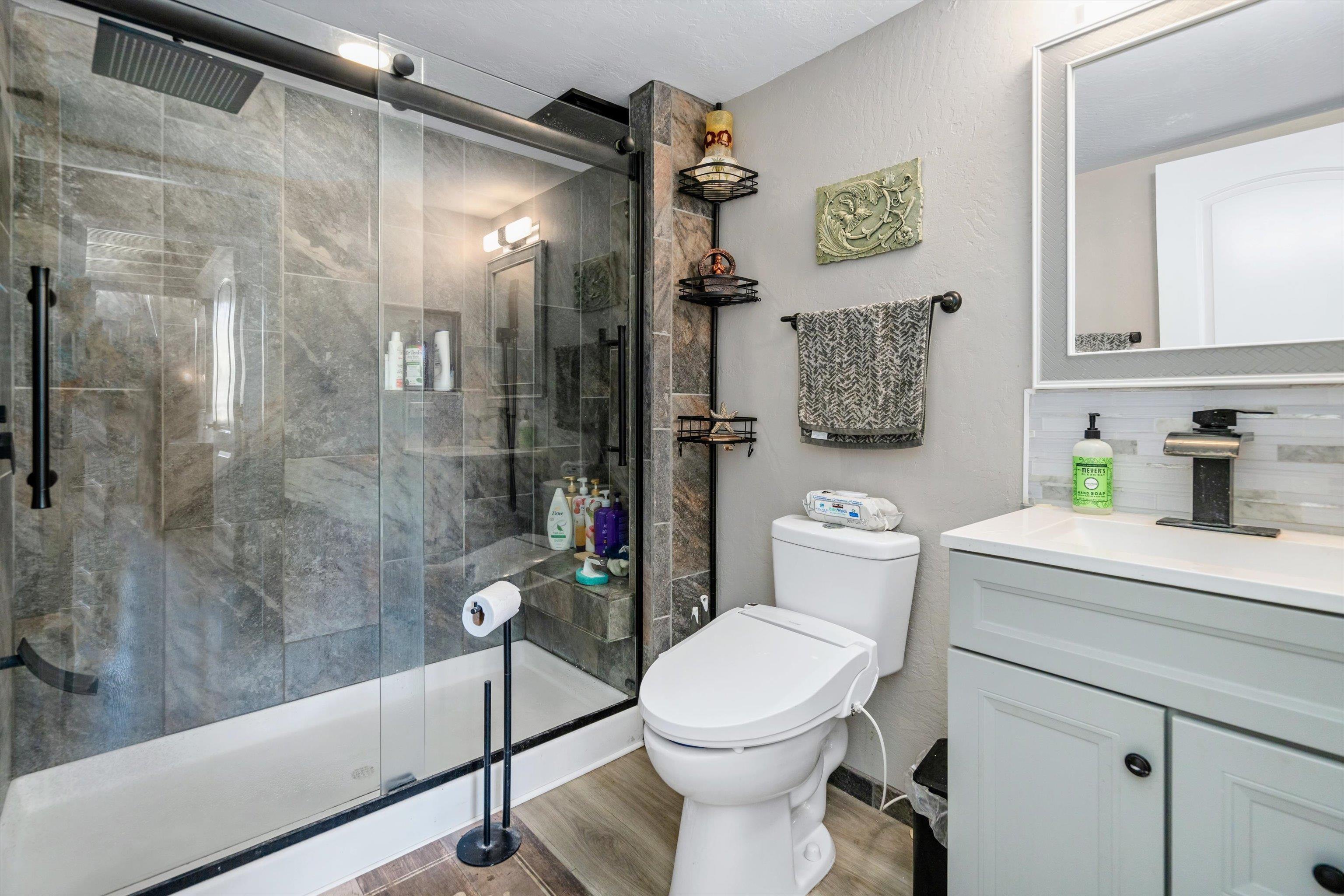 Harbor Lights condo # B415, Kahului, Hawaii - photo 13 of 36